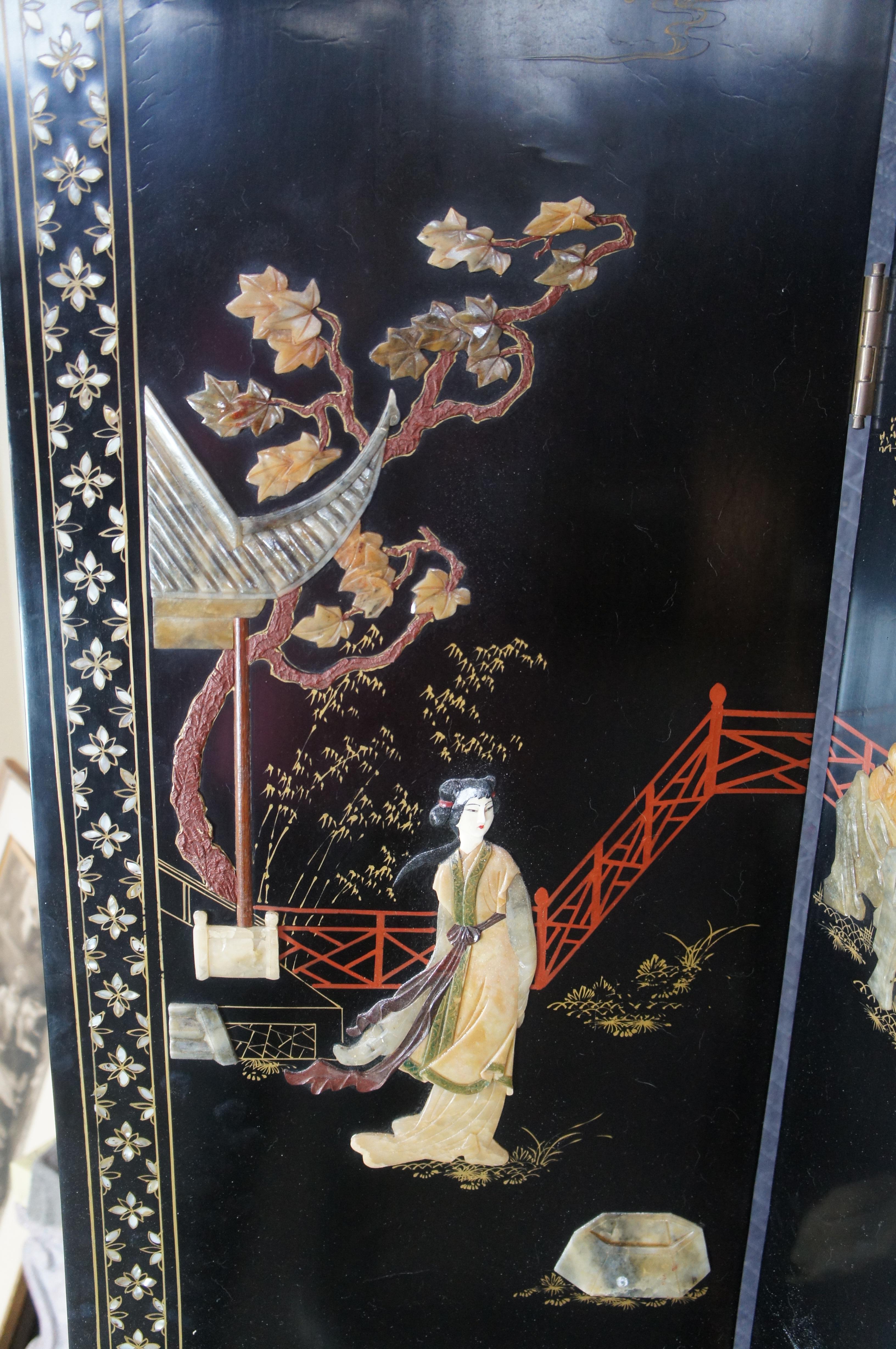 Antique Chinese Figural Black Lacquer Soapstone MOP Folding Screen Room Divider en vente 5