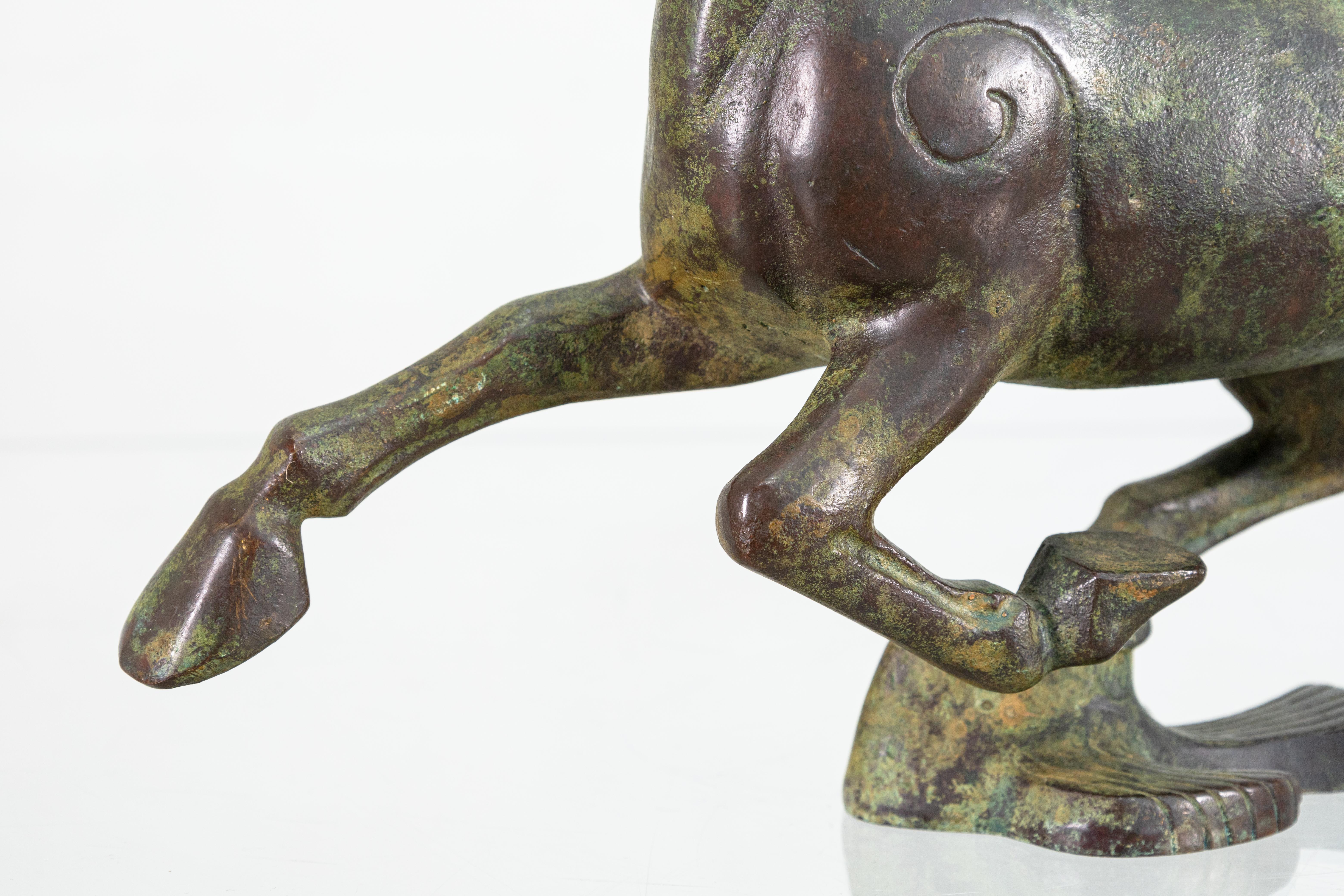 Antique Chinese Flying Horse of Gansu Green Patinated Cast Bronze Statue In Good Condition In Keego Harbor, MI
