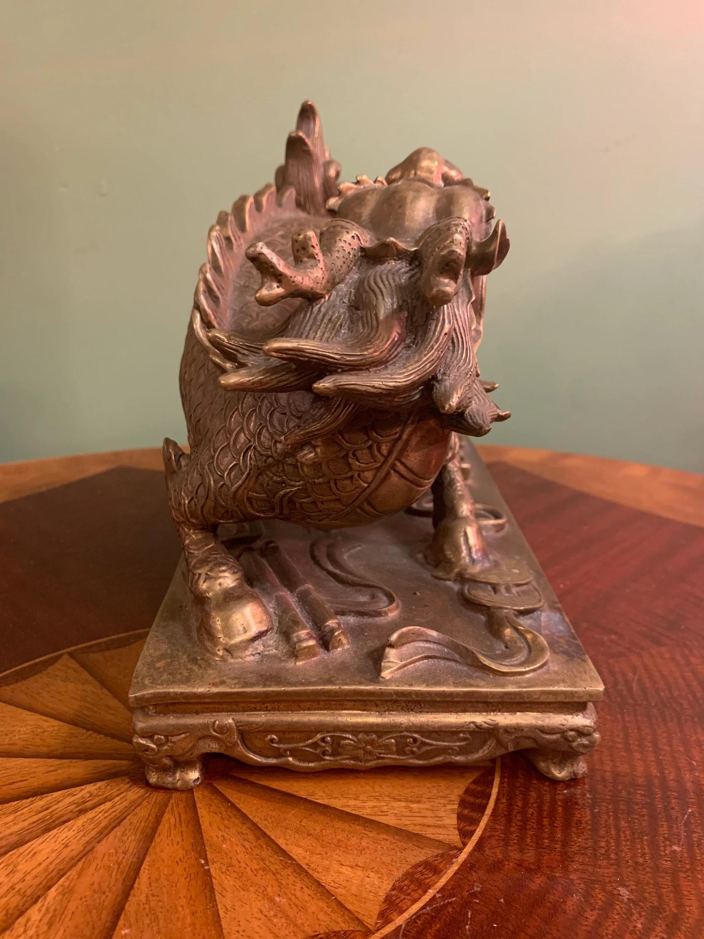 Chinoiseries Chien de chasse chinois ancien - Lion mythique chinois - Statue de chien de temple