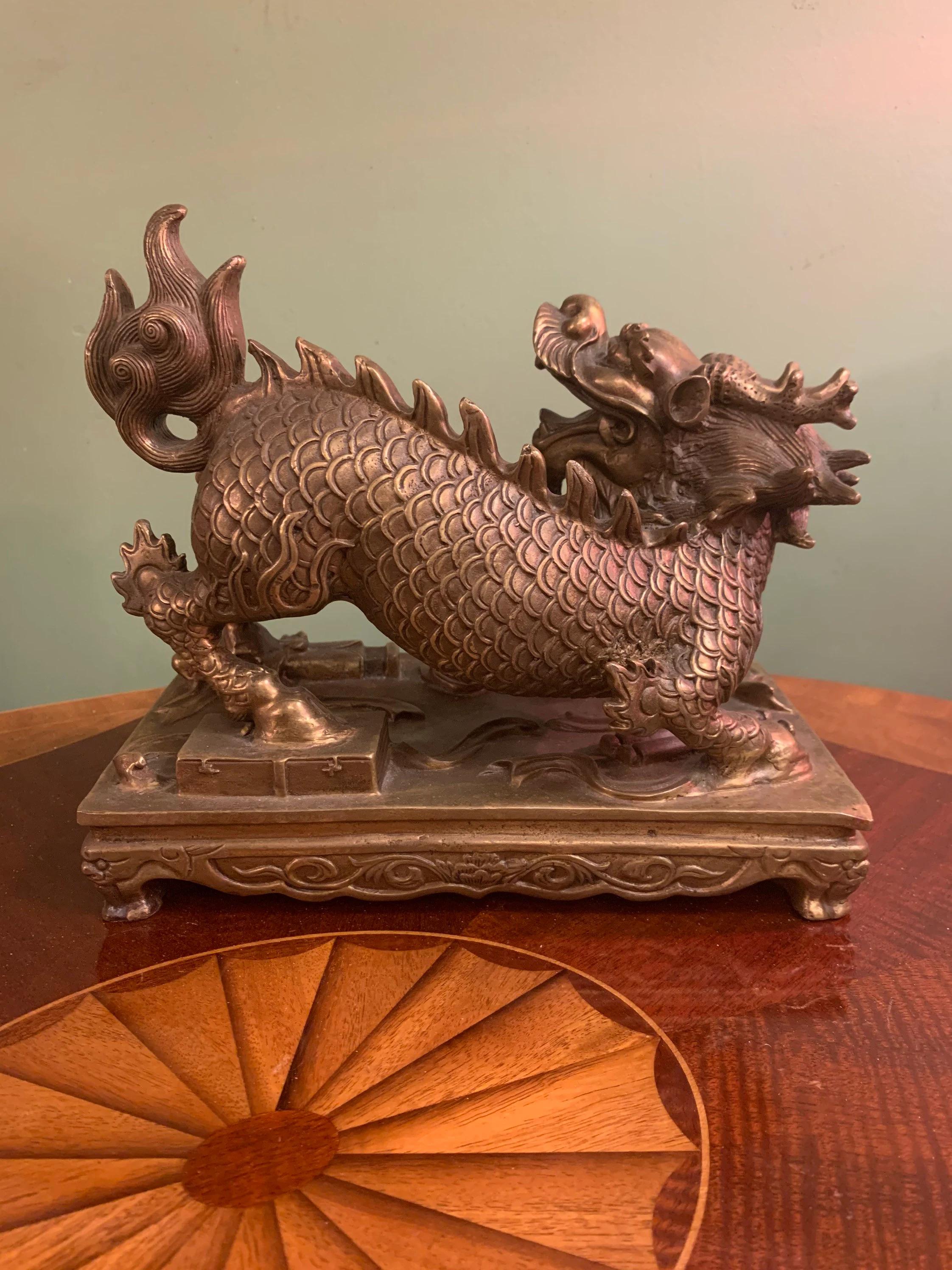 Chien de chasse chinois ancien - Lion mythique chinois - Statue de chien de temple Bon état à Chicago, IL