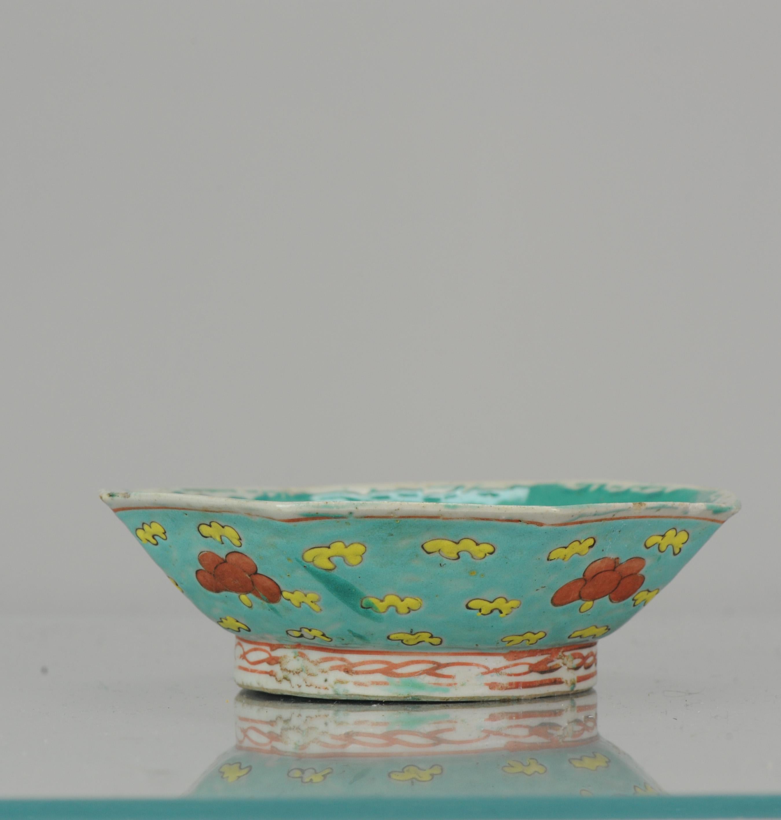 A very nice footed bowl with turqoise enamels and outside painted with ruyi and flowers. Nice display item.

Additional information:
Material: Porcelain & Pottery
Type: Bowls
Region of Origin: Japan
Age: Pre-1800
Period: 19th century, 20th