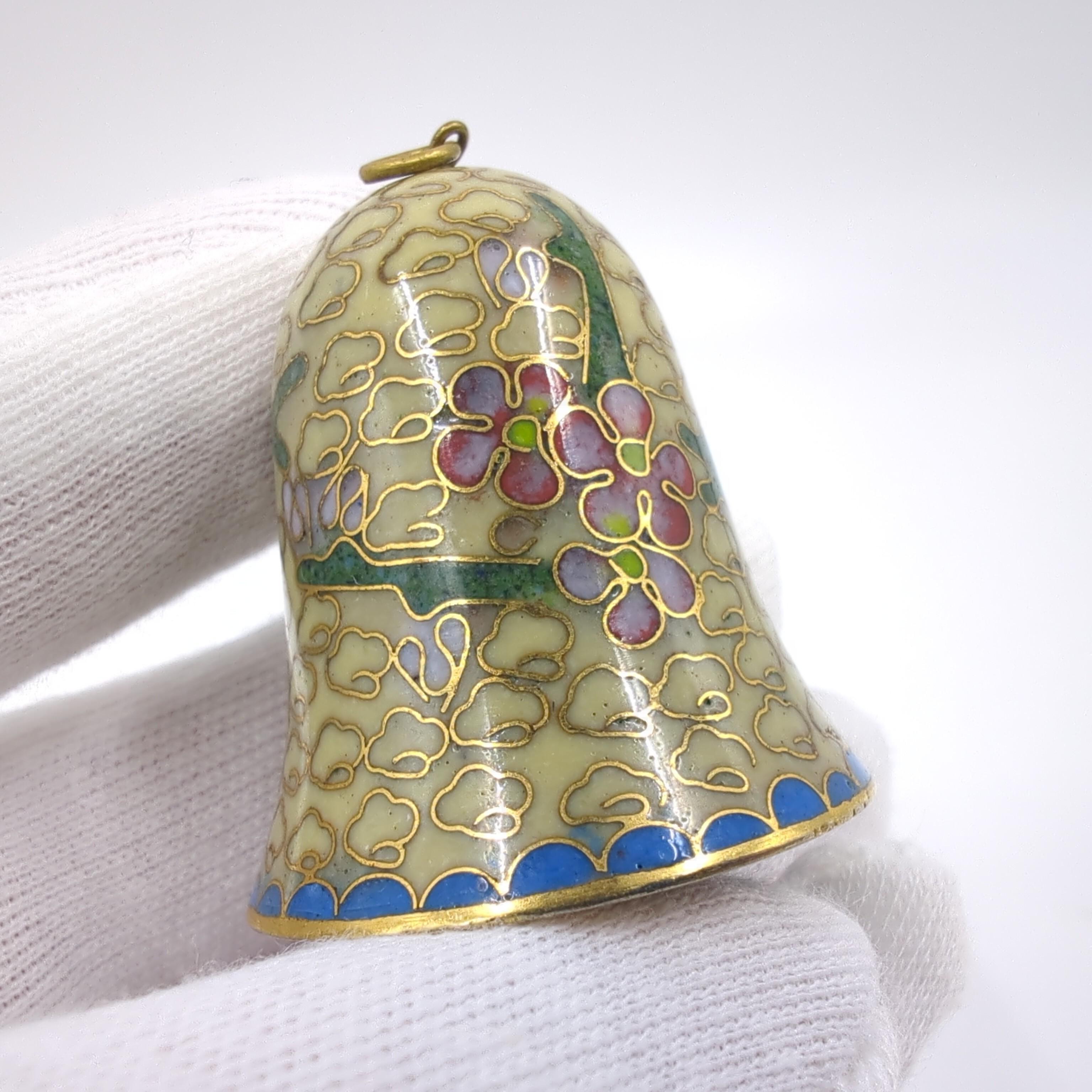 Antiker chinesischer vergoldeter Cloisonné-Glocken-Jade-Ständer aus Jade, 19/20c  im Angebot 3