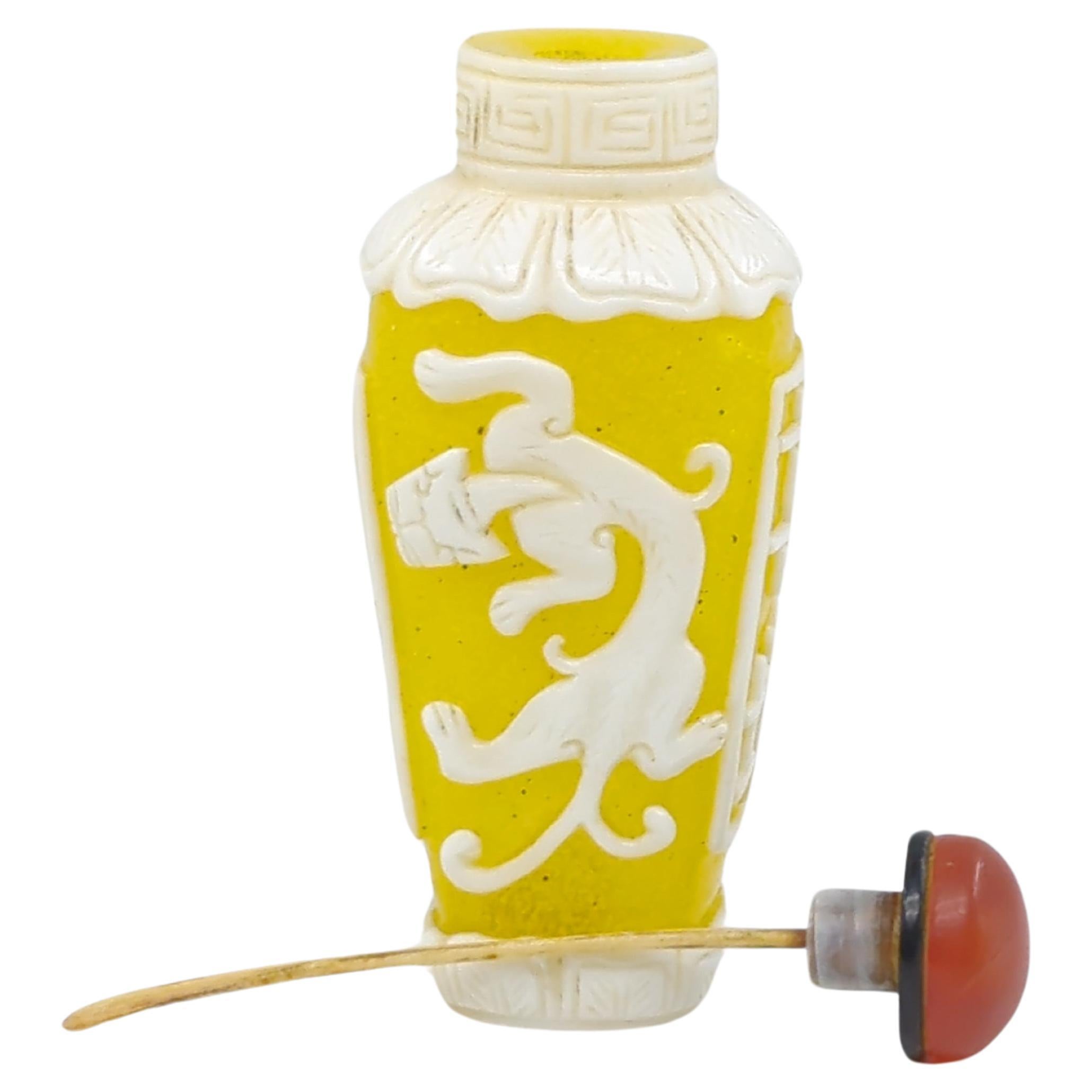 Vintage Chinese Glass Overlay Snuff Bottle White Qilin on Yellow Ground mid 20c For Sale 5
