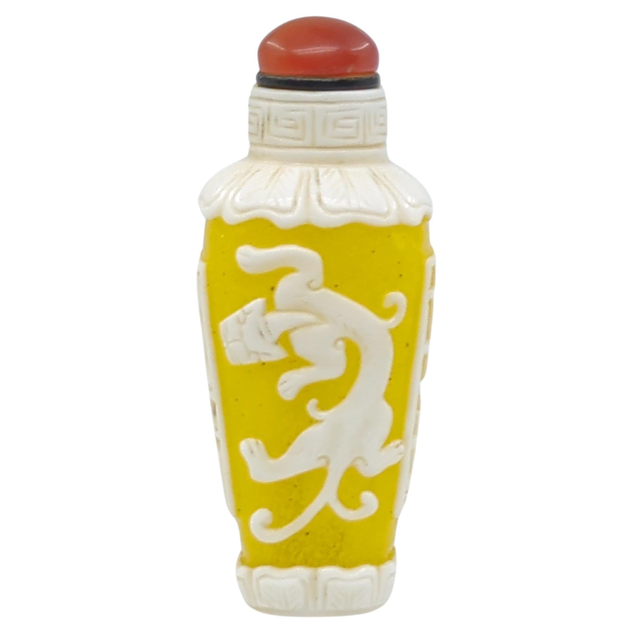 Vintage Chinese Glass Overlay Snuff Bottle White Qilin on Yellow Ground mid 20c For Sale 2