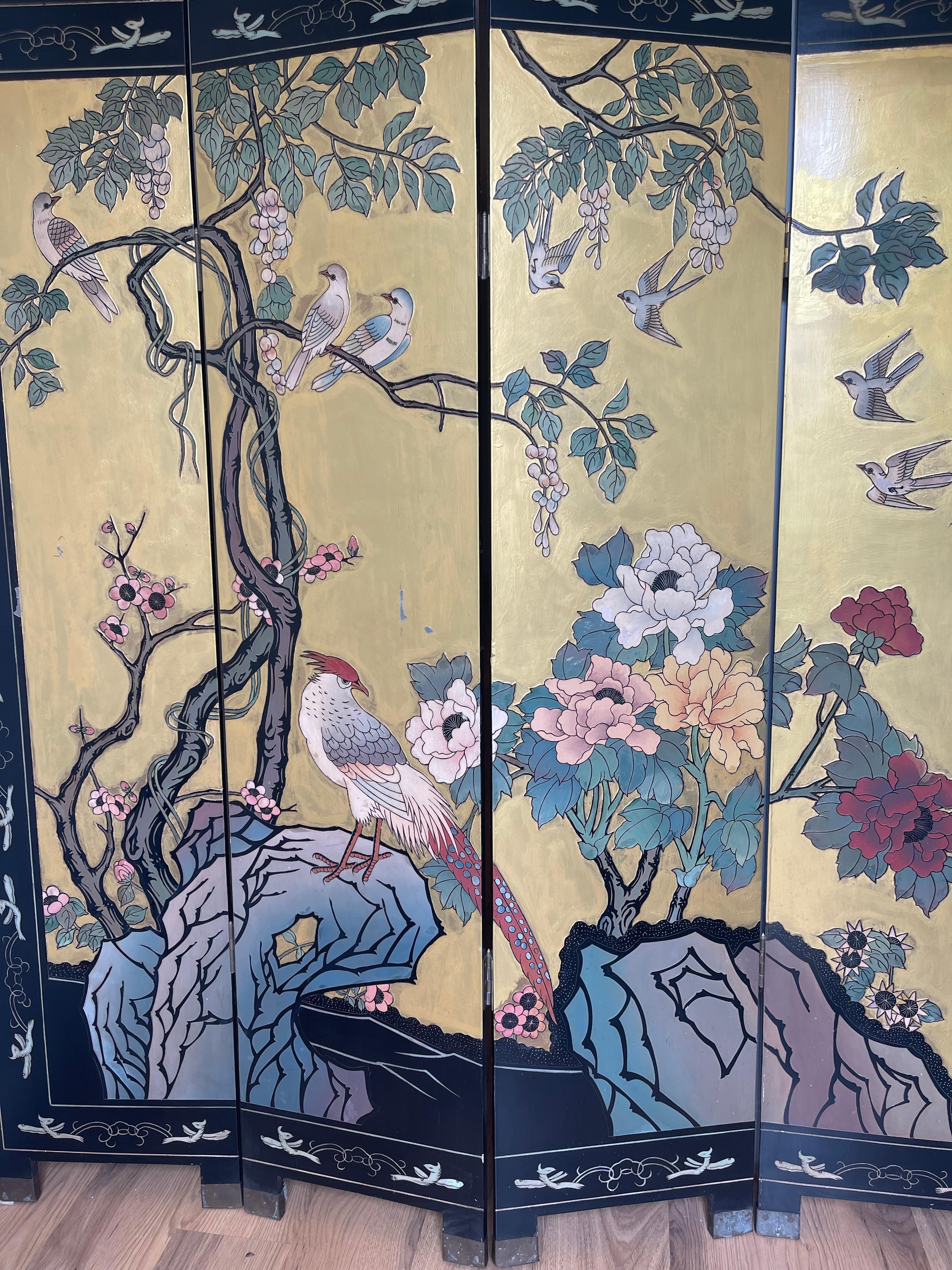 Antico paravento cinese in oro con fenice per la prosperità In condizioni buone in vendita a Boca Raton, FL