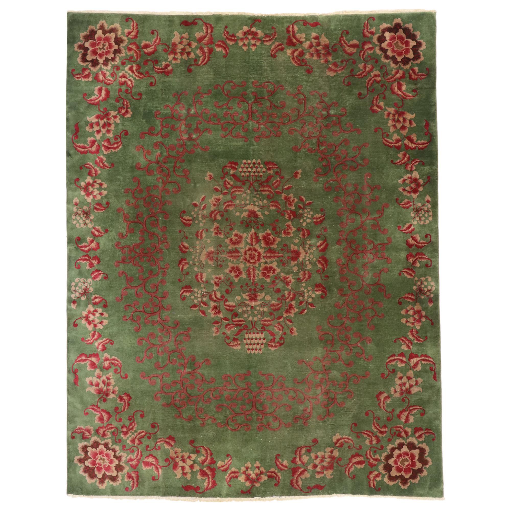 Ancien tapis Art Déco chinois vert avec style de la dynastie Qing