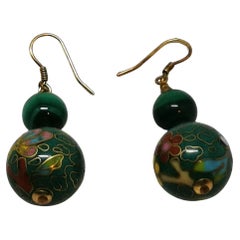 Pendientes antiguos chinos de cuentas gota de cloisonné verde