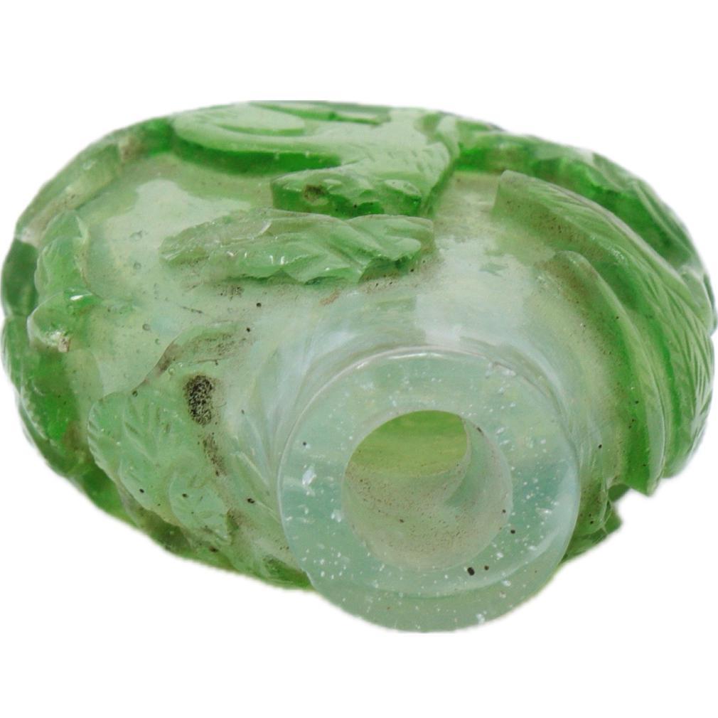 Antique Chinese Green-on-Green Overlay Glass Snuff Bottle In Good Condition For Sale In Point Richmond, CA