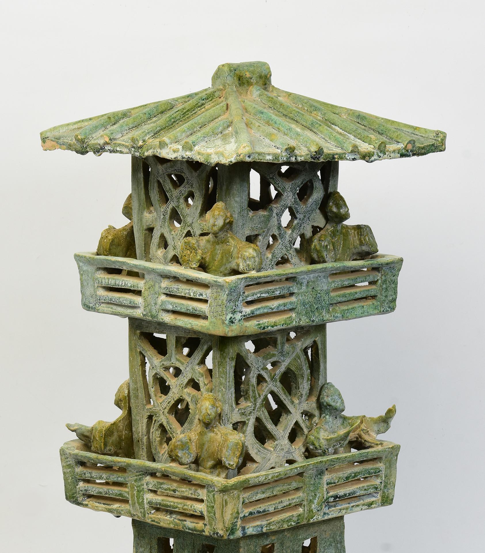 Chinois Tour de montre antique en poterie émaillée verte de la dynastie chinoise des Han avec Oxford TL Test en vente