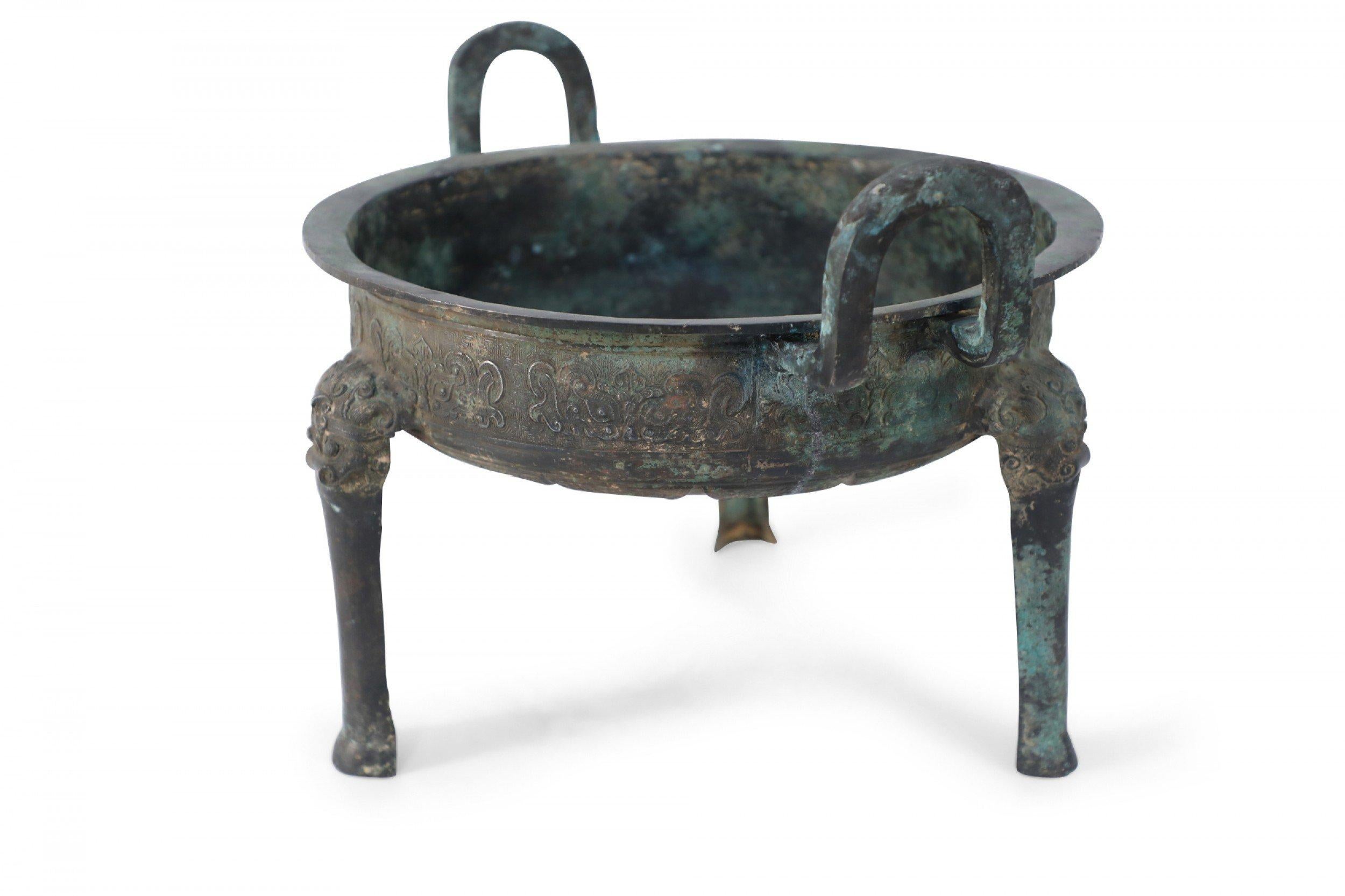 Antique Chinese Han Dynasty-Style Patinated Bronze Pot 11