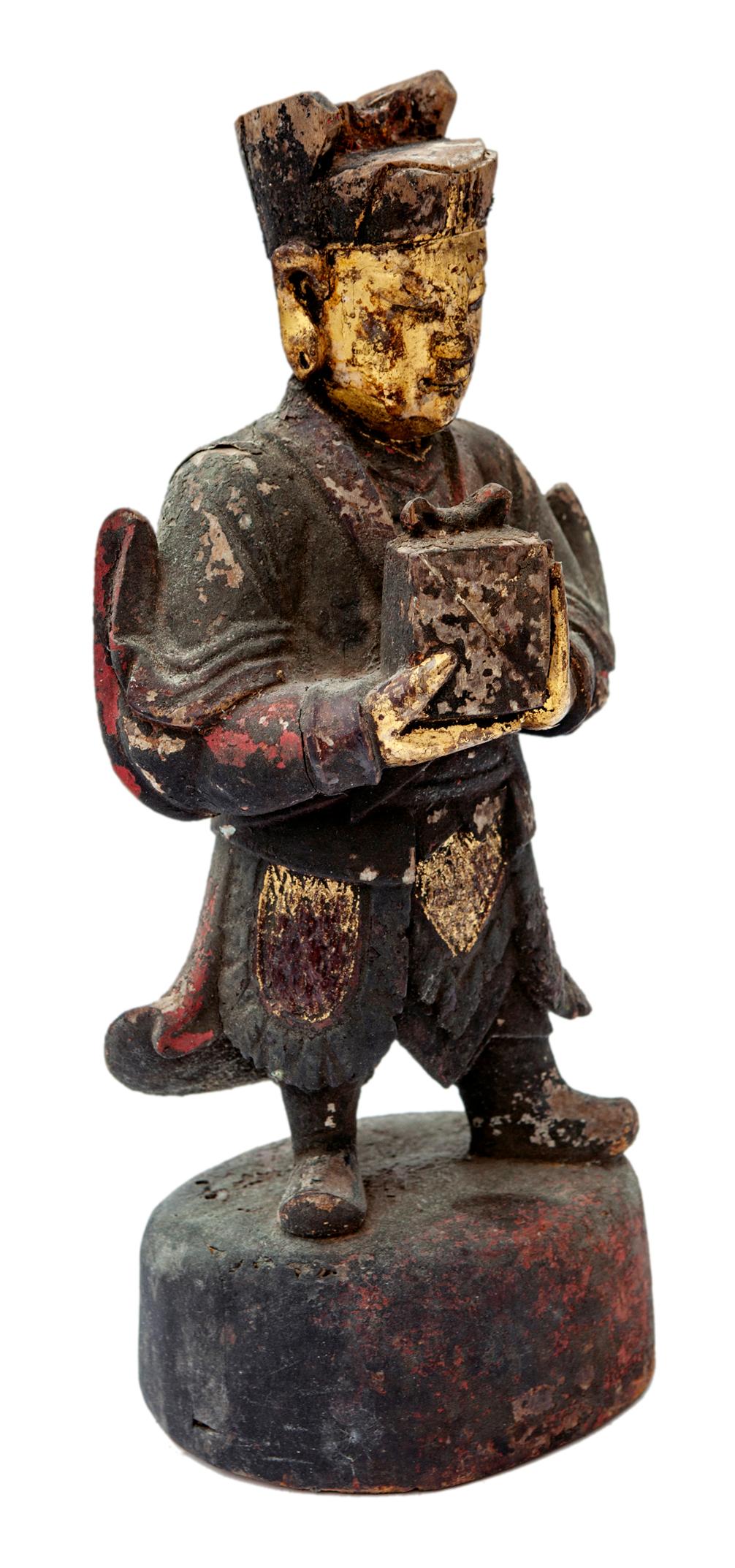 Antique Chinese Hand Carved Warrior Statue In Distressed Condition In Malibu, CA