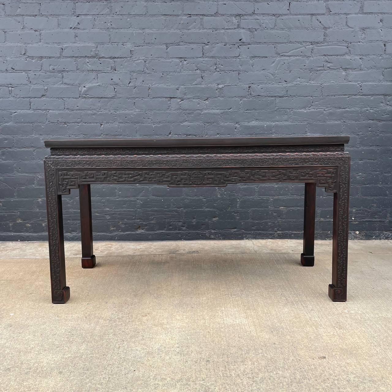 Antique Chinese Hand Carved Wood Console Table In Excellent Condition For Sale In Los Angeles, CA