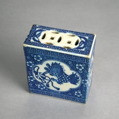 Antique Chinese Hand Painted Blue & White Porcelain Foo Dog Flower Frog C1920