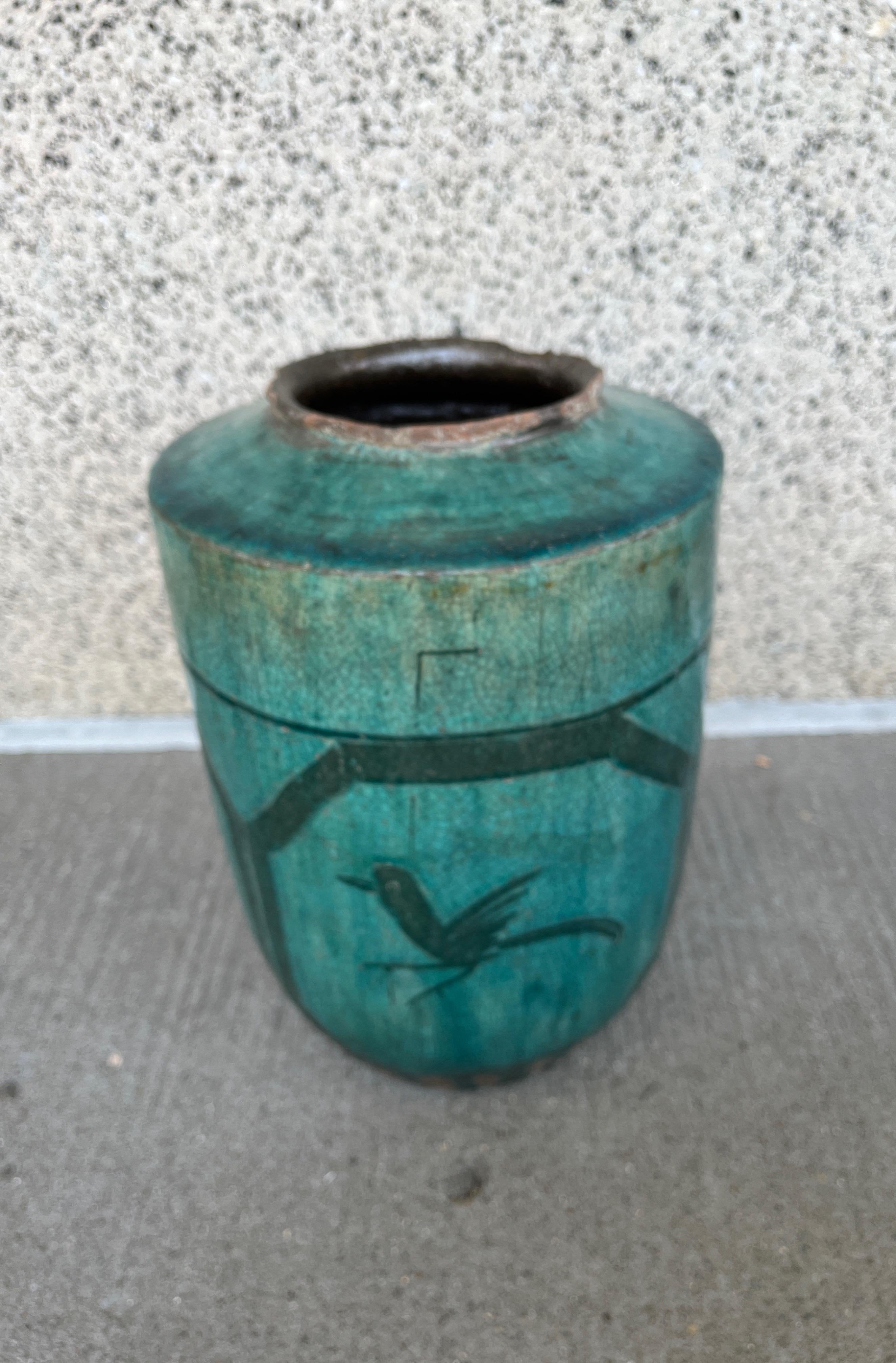 Antique Chinese Hand Painted Ceramic Jar with Bird Image For Sale 3