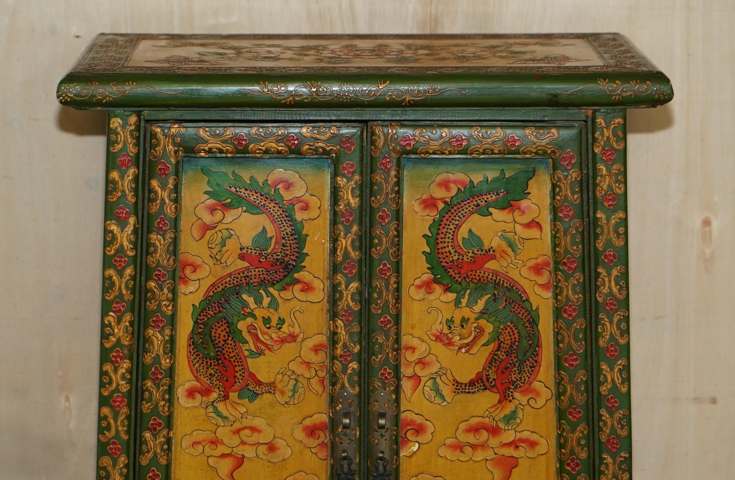 Early 20th Century Antique Chinese Hand Painted Dragon & Rural Scene Side Cabinet Cupboard Shelves