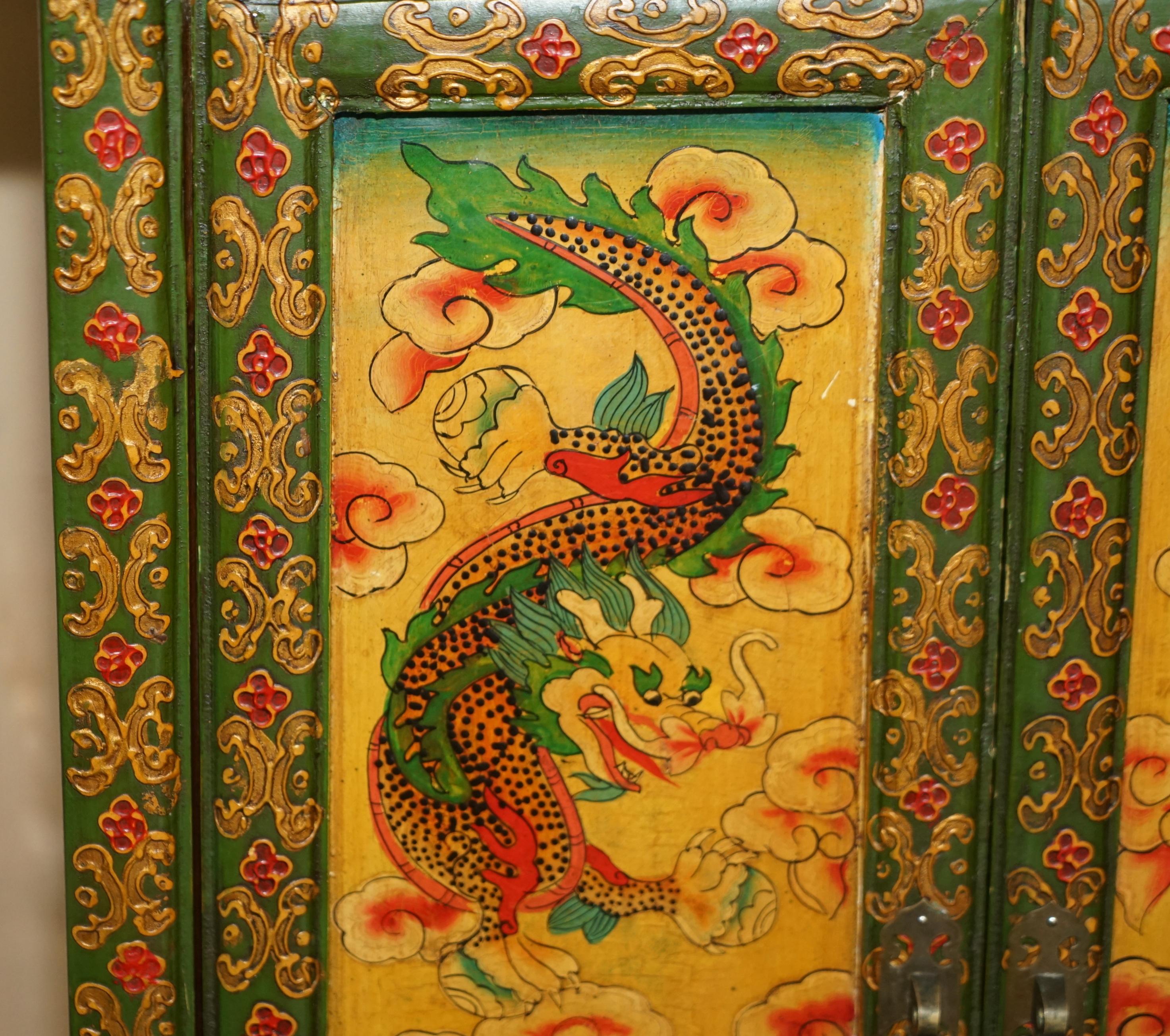 Antique Chinese Hand Painted Dragon & Rural Scene Side Cabinet Cupboard Shelves 3