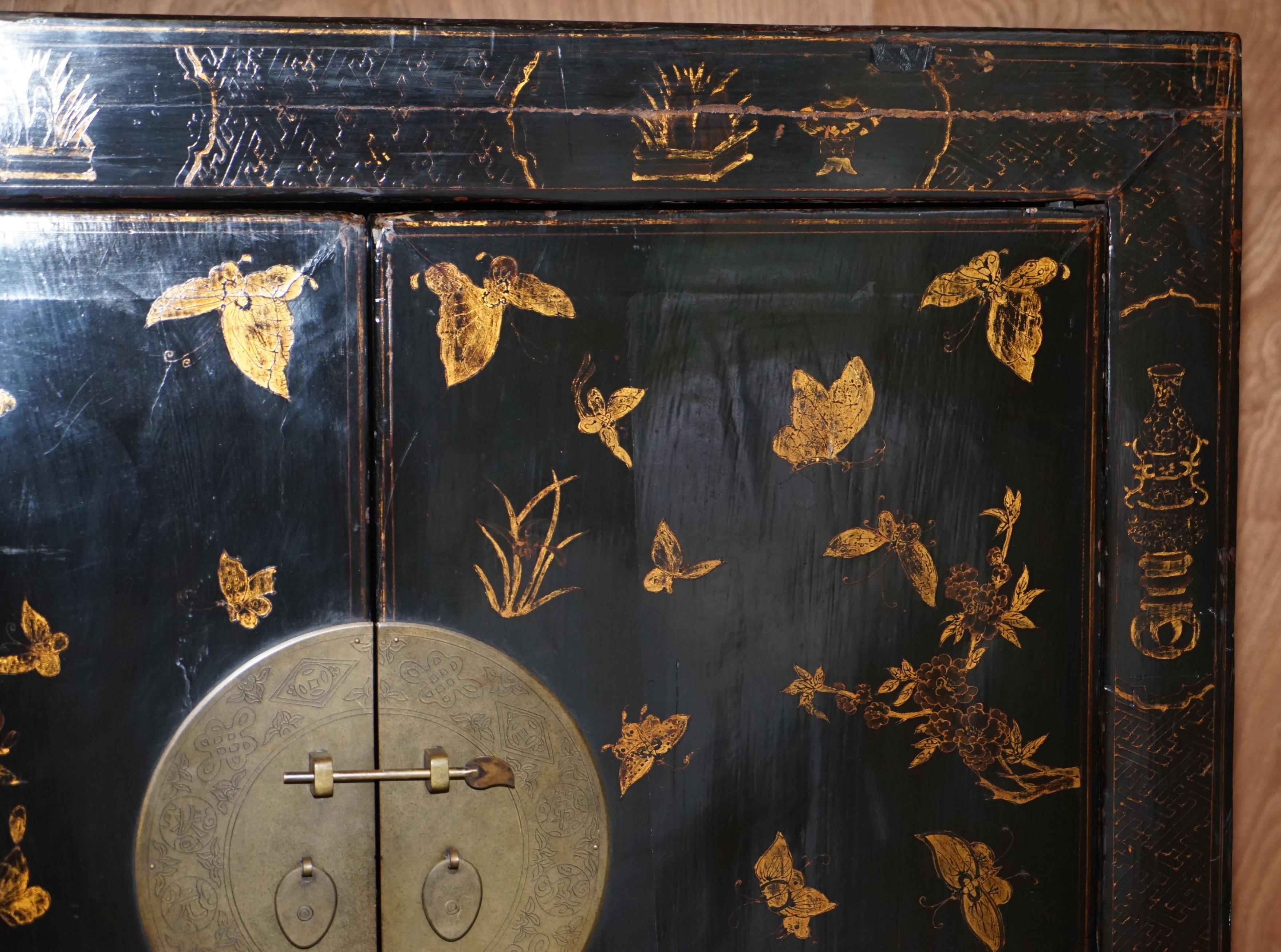 Late 19th Century Antique Chinese Hand Painted Gold Left Wedding Cabinet for Folded Linens Etc