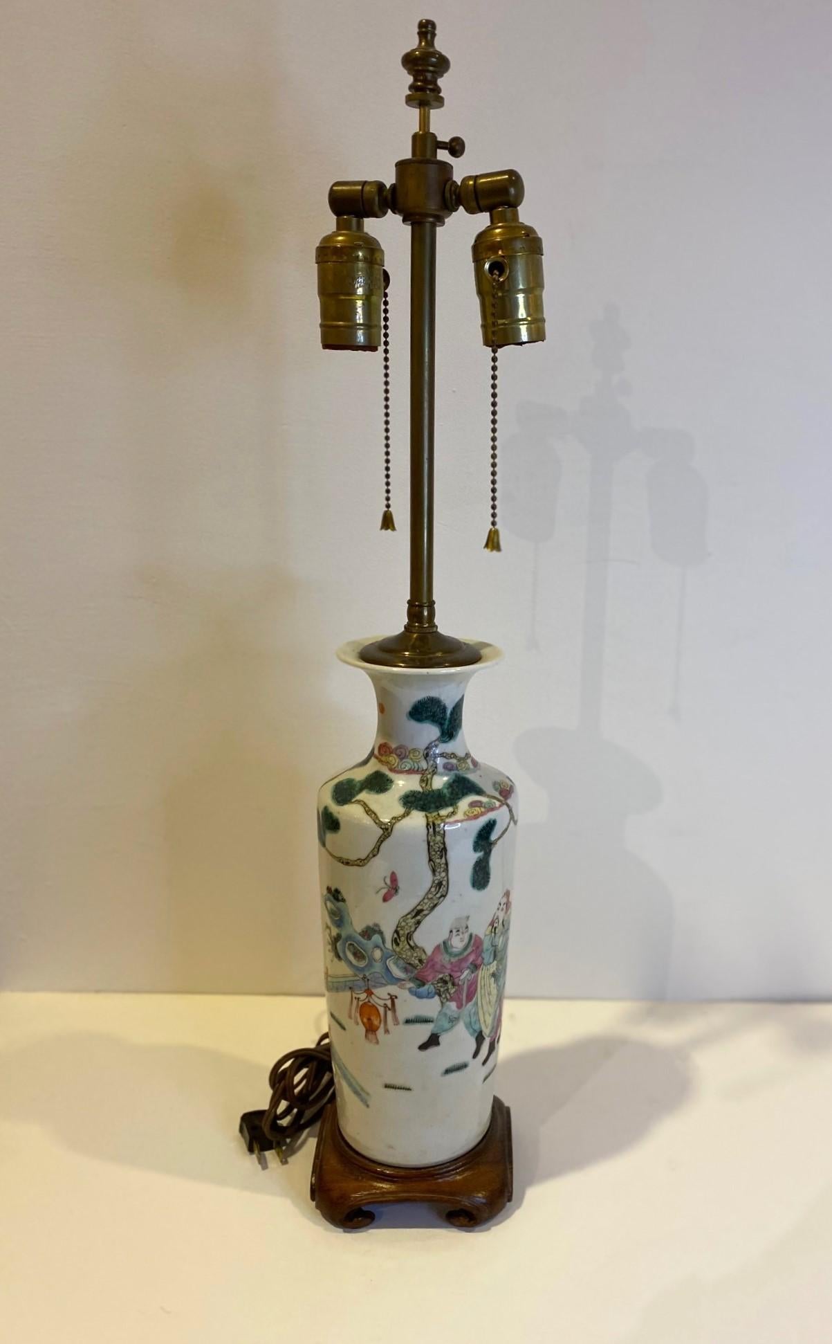 Antique Chinese Hand Painted Porcelain Vase Lamp For Sale 2