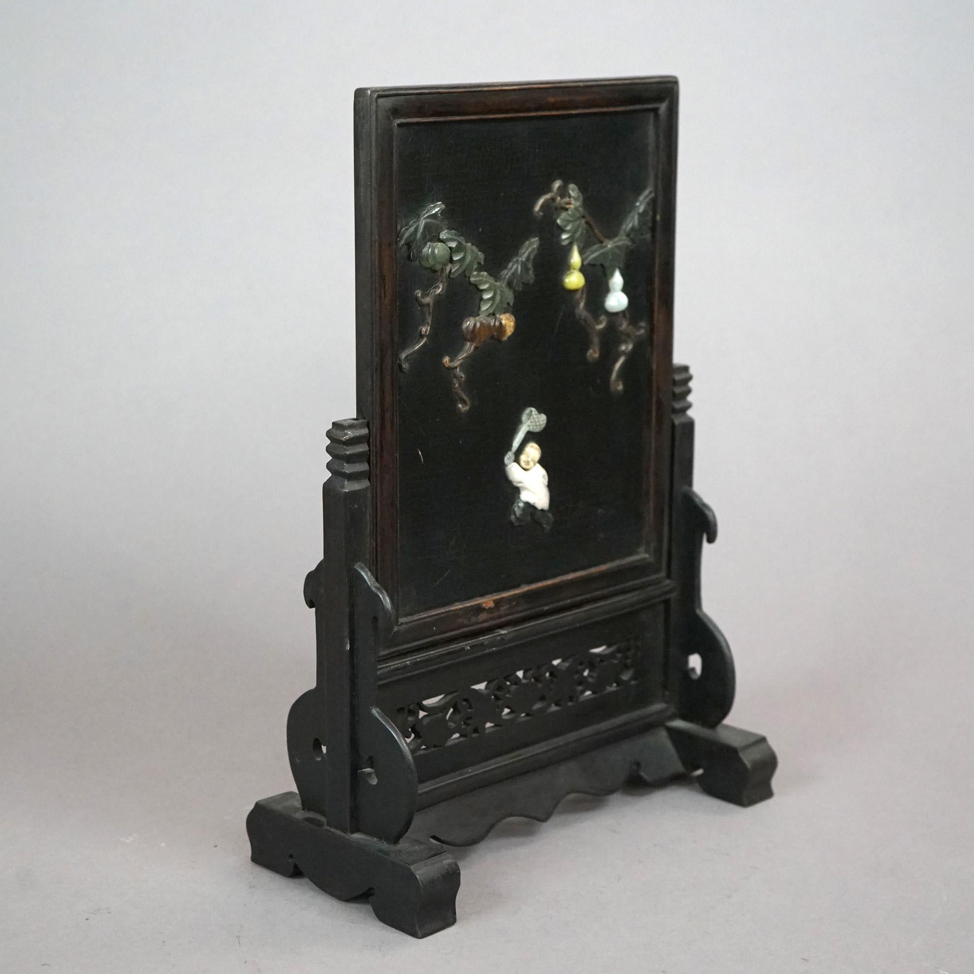 Antiker chinesischer Hartholz-Paneeltischschirm mit geschnitzten Hartsteinfiguren aus dem 19. Jahrhundert im Angebot 6