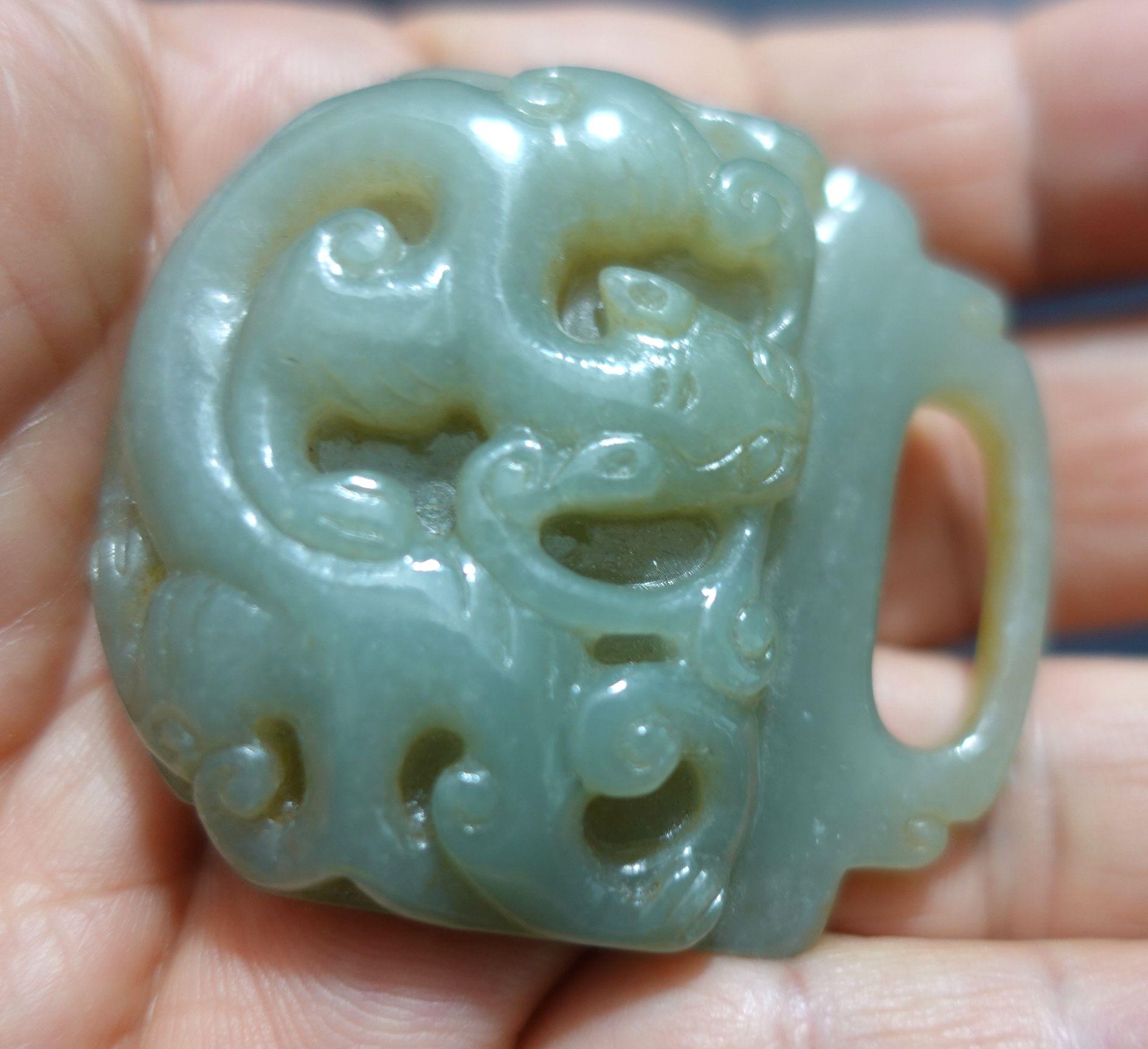 Antike chinesische Hetain Celedon Jade „Gürtelschnallen“ aus Jade  19. Jahrhundert im Angebot 6