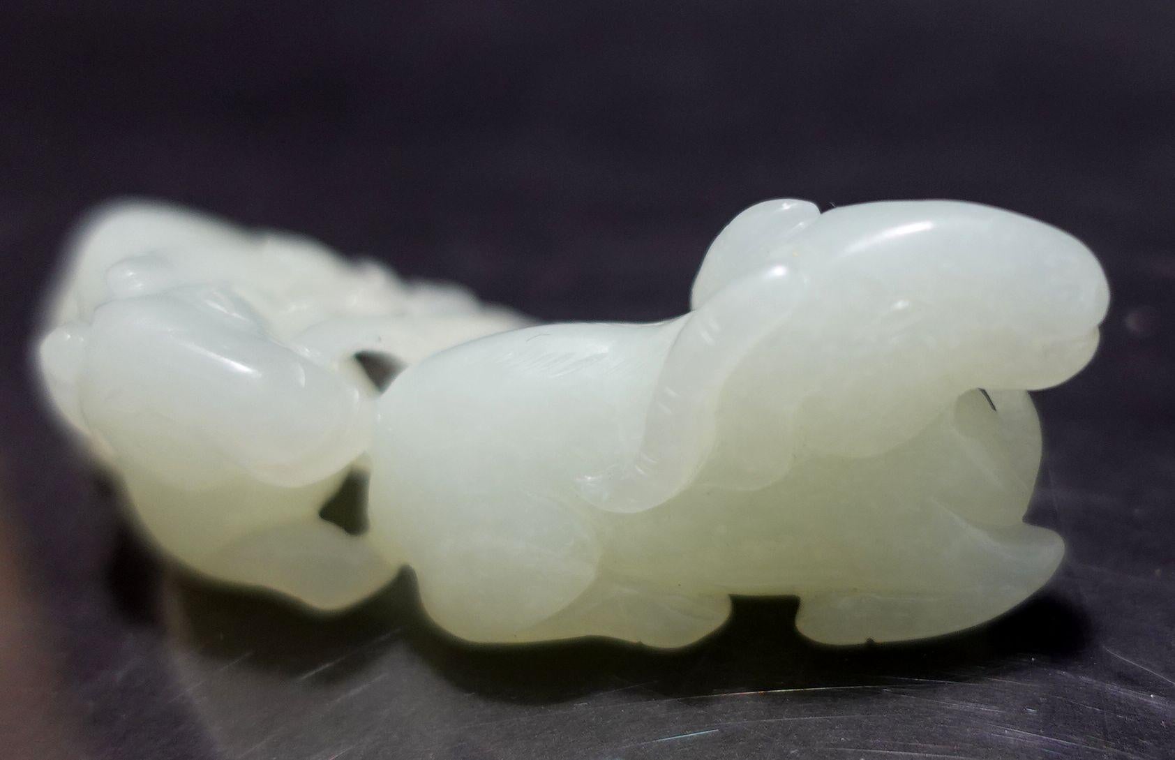 Groupe chinois ancien sculpté en jade de cervidé blanc/C  
