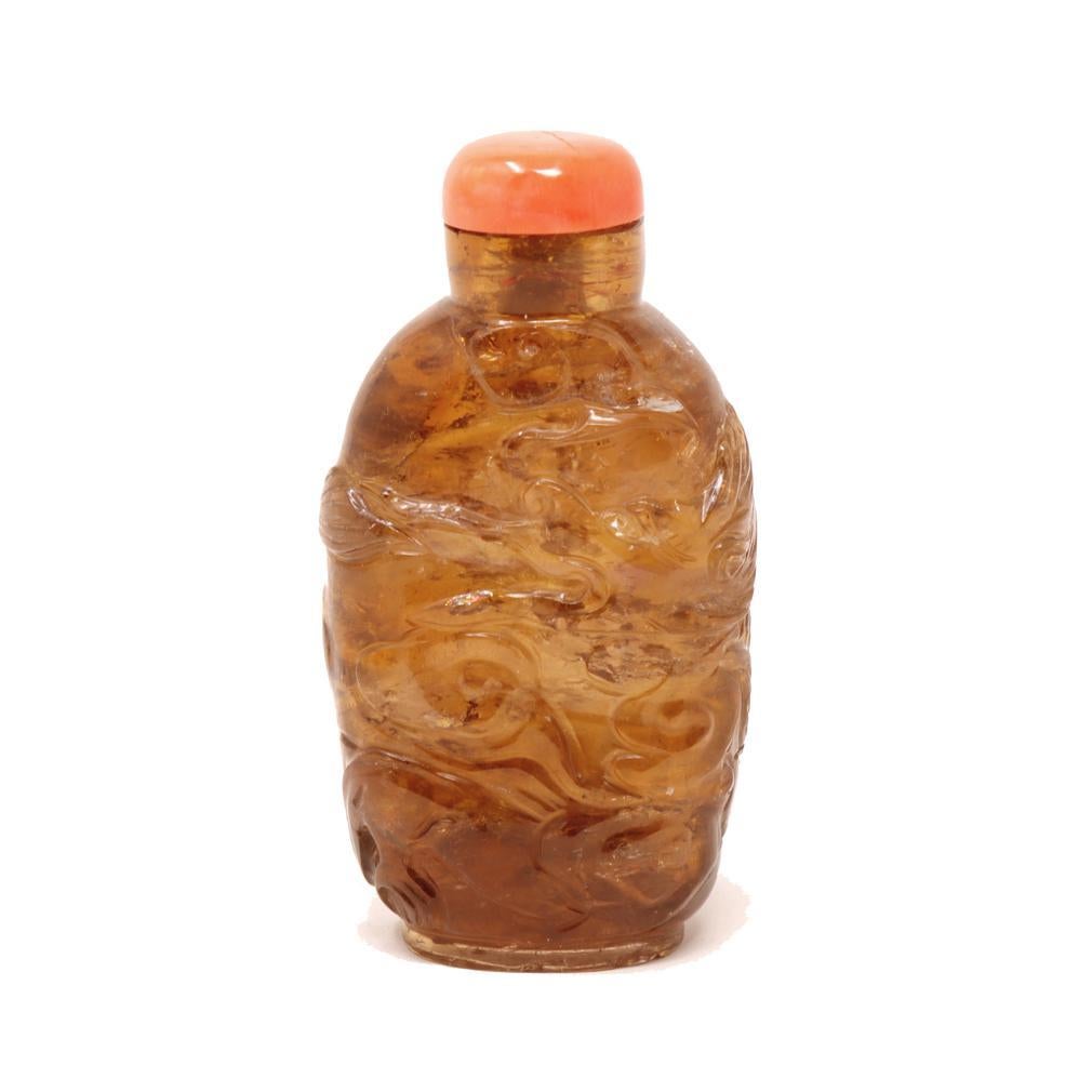 Qing Ancienne bouteille à priser chinoise en quartz Honey Dragon en vente