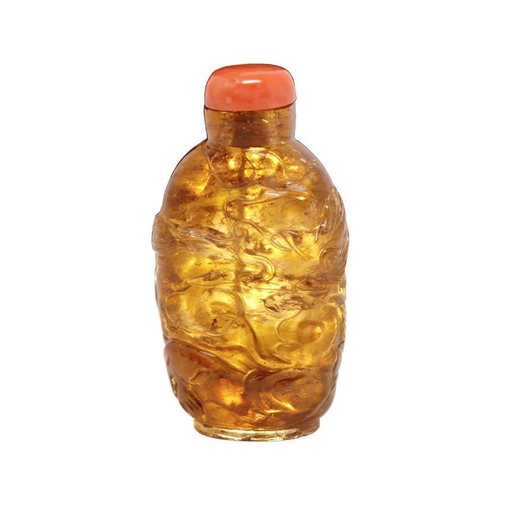 XIXe siècle Ancienne bouteille à priser chinoise en quartz Honey Dragon en vente