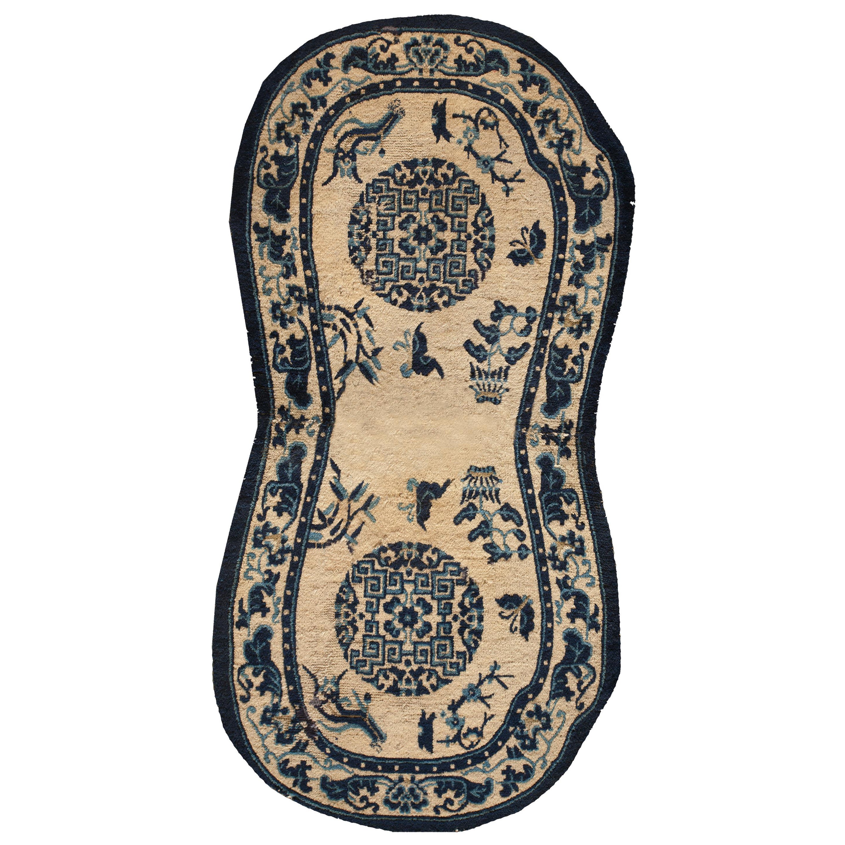 Ancien tapis chinois à couvercle cheval, 2' 4"" x 4' 8""
