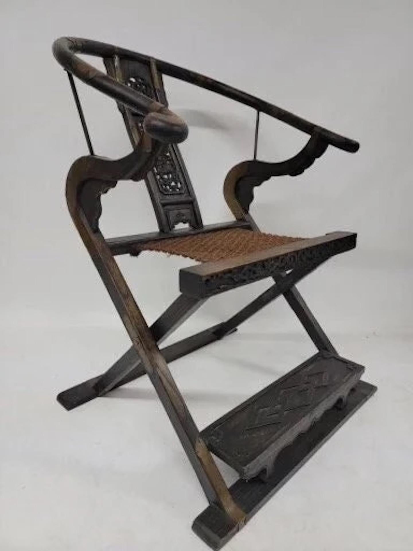Chinoiserie Antique Chinese Huanghuali Horseshoe Back Folding Throne Chair For Sale