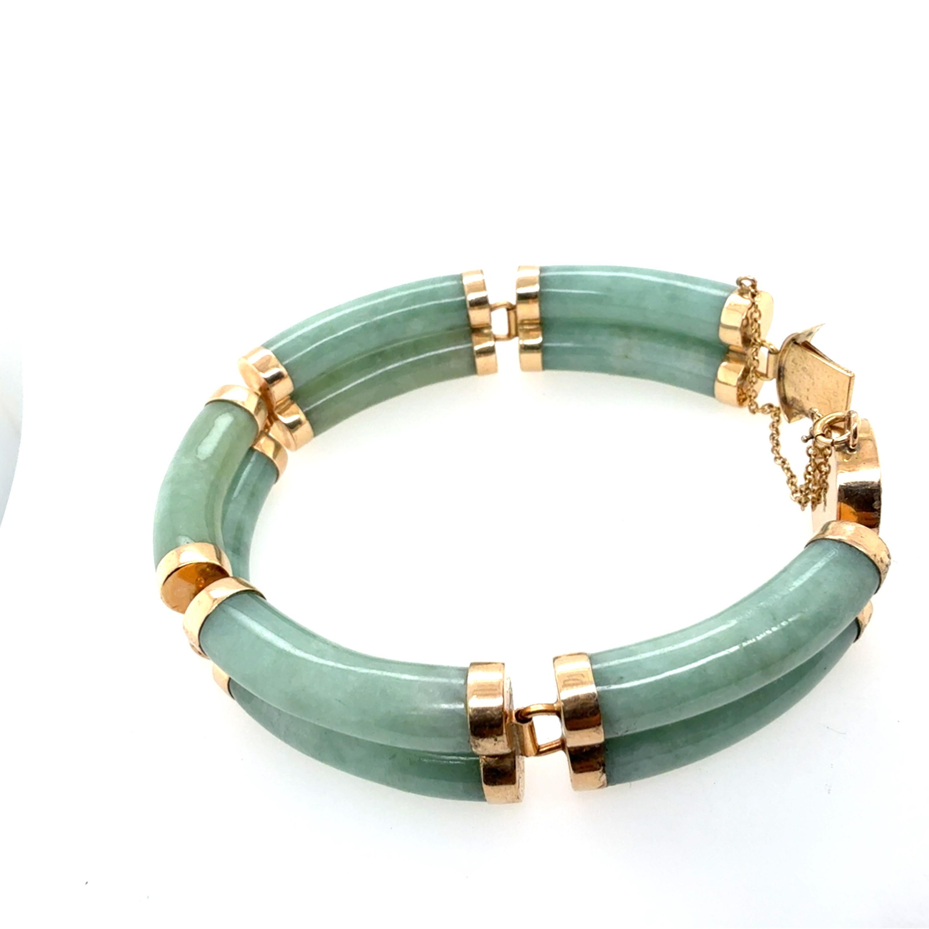 Antike chinesische Jade & 14K Gold Armband mit Sicherheit Kette 7,25 Zoll (Retro) im Angebot