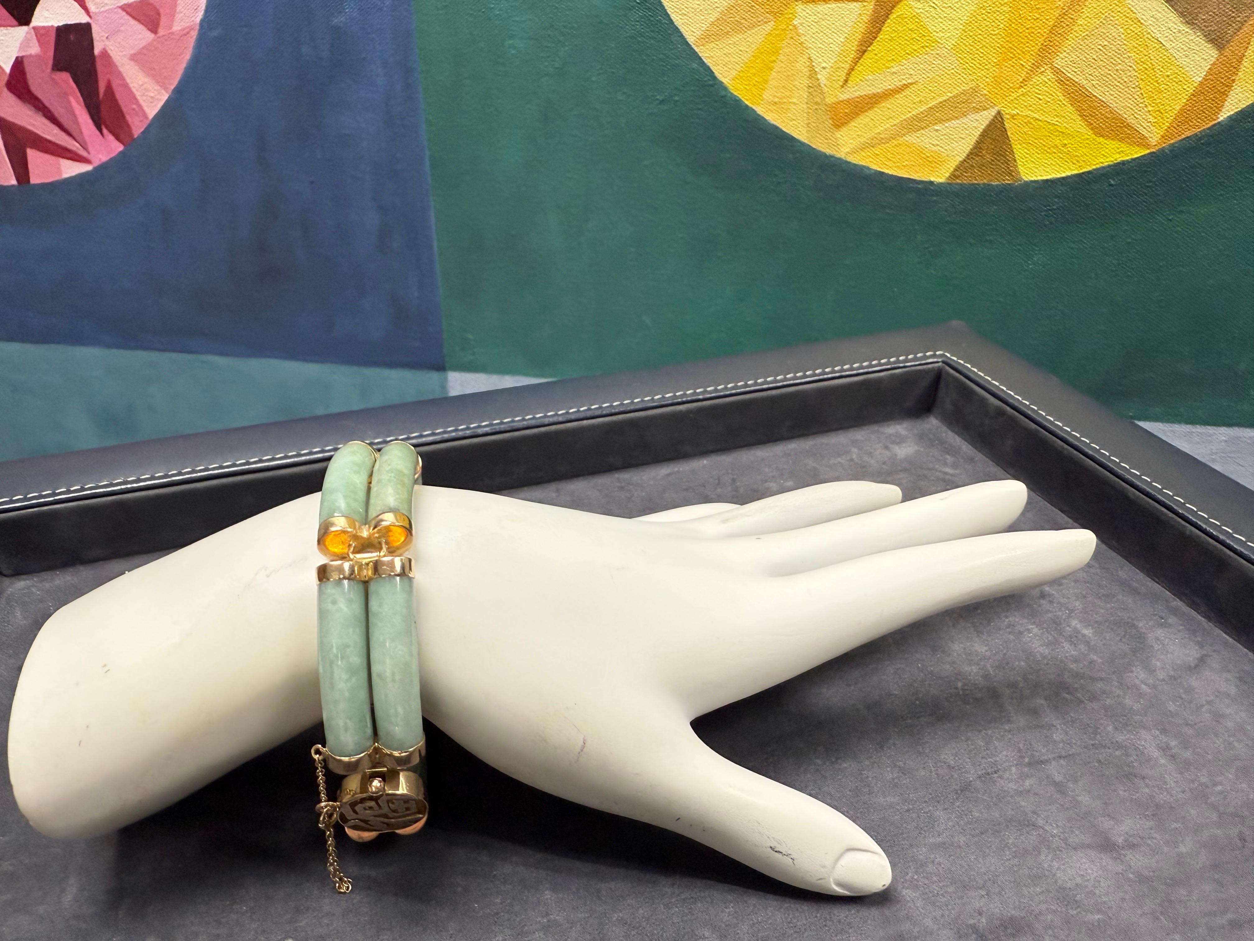 Antike chinesische Jade & 14K Gold Armband mit Sicherheit Kette 7,25 Zoll Damen im Angebot