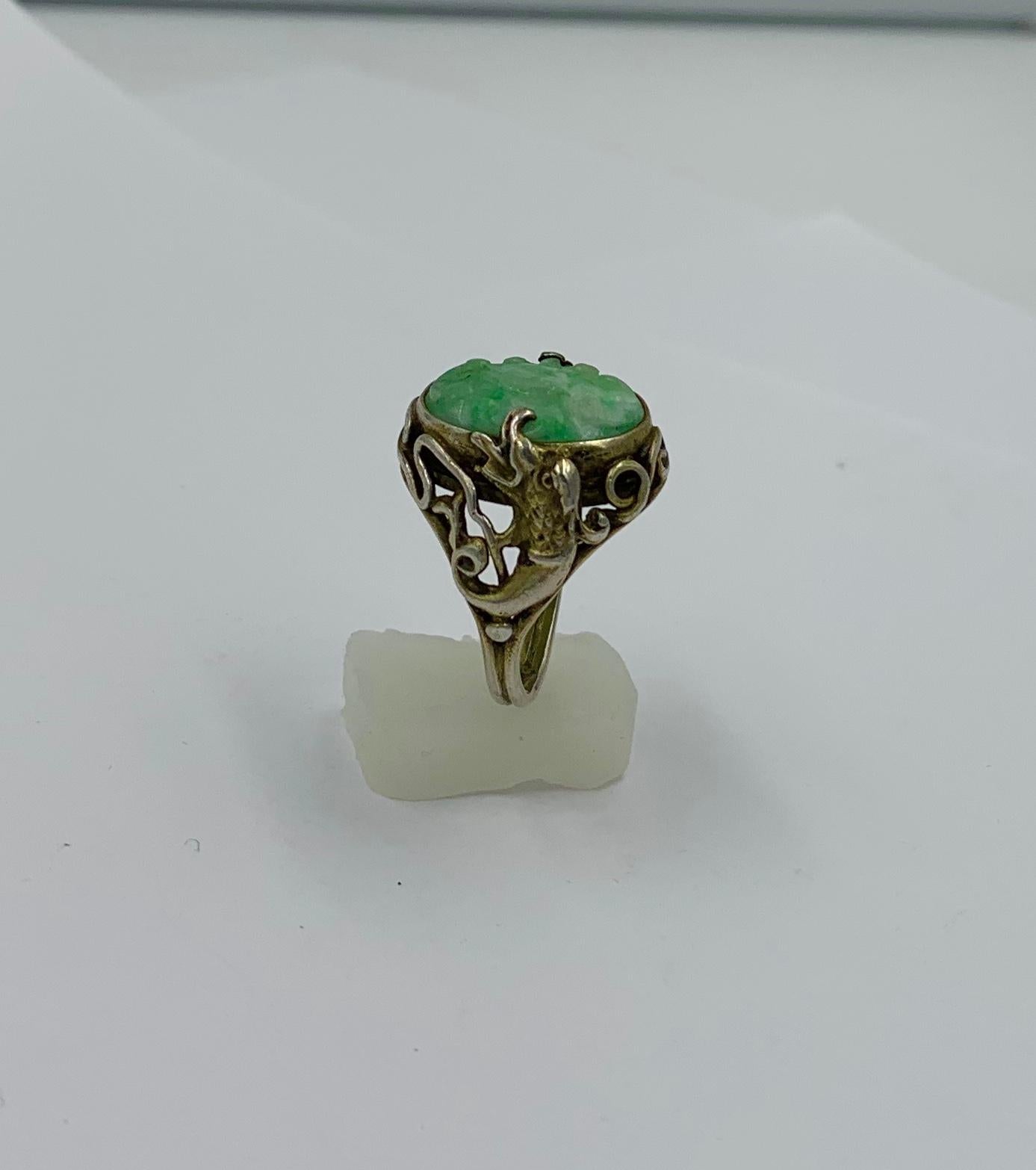 Antique Chinese Jade Dragon Ring Carved Flower Silver In Good Condition For Sale In New York, NY