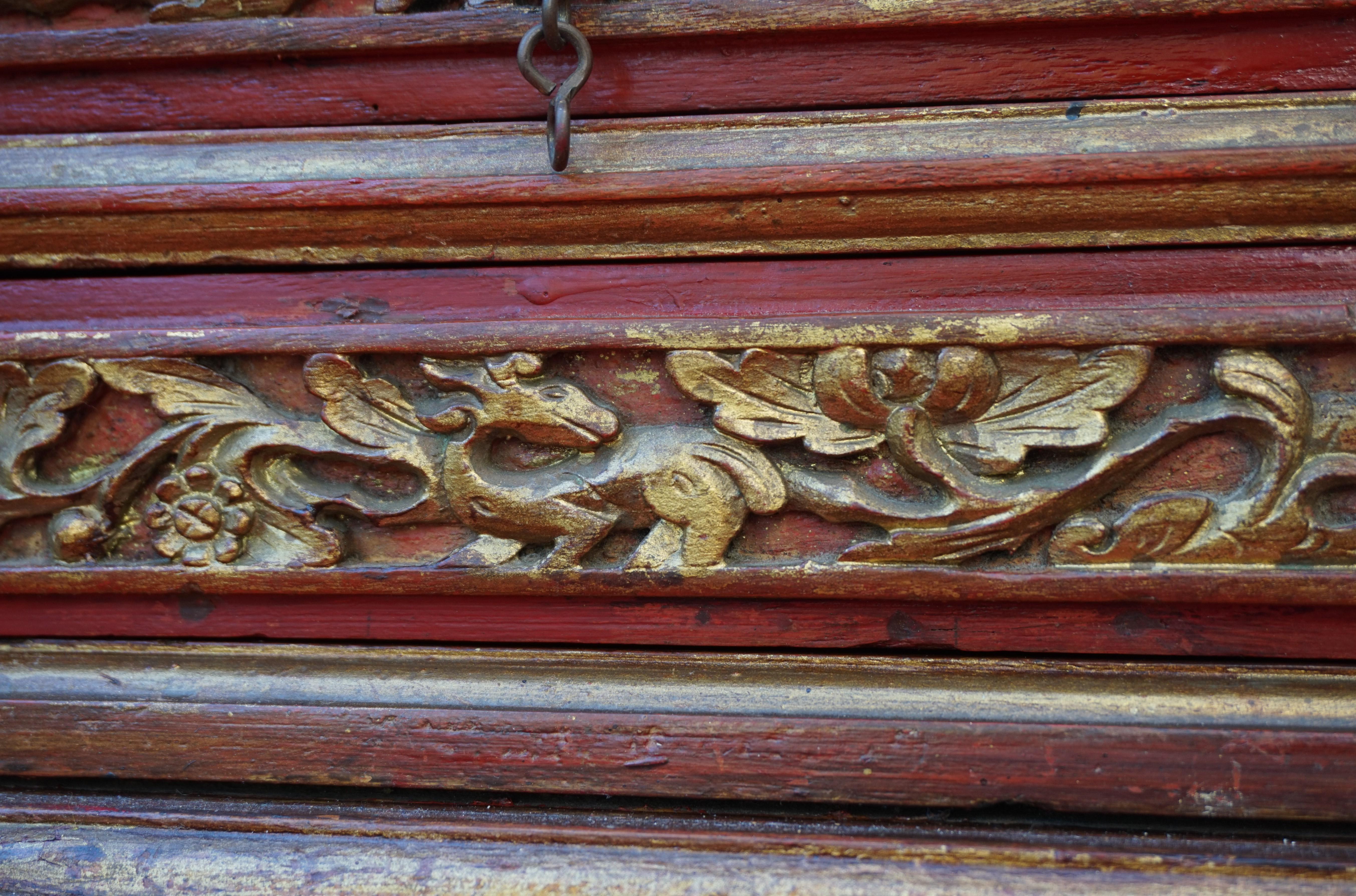Boîte à bijoux chinoise avec tiroirs avec sculptures d'oiseaux et de dragons sculptées à la main en vente 9