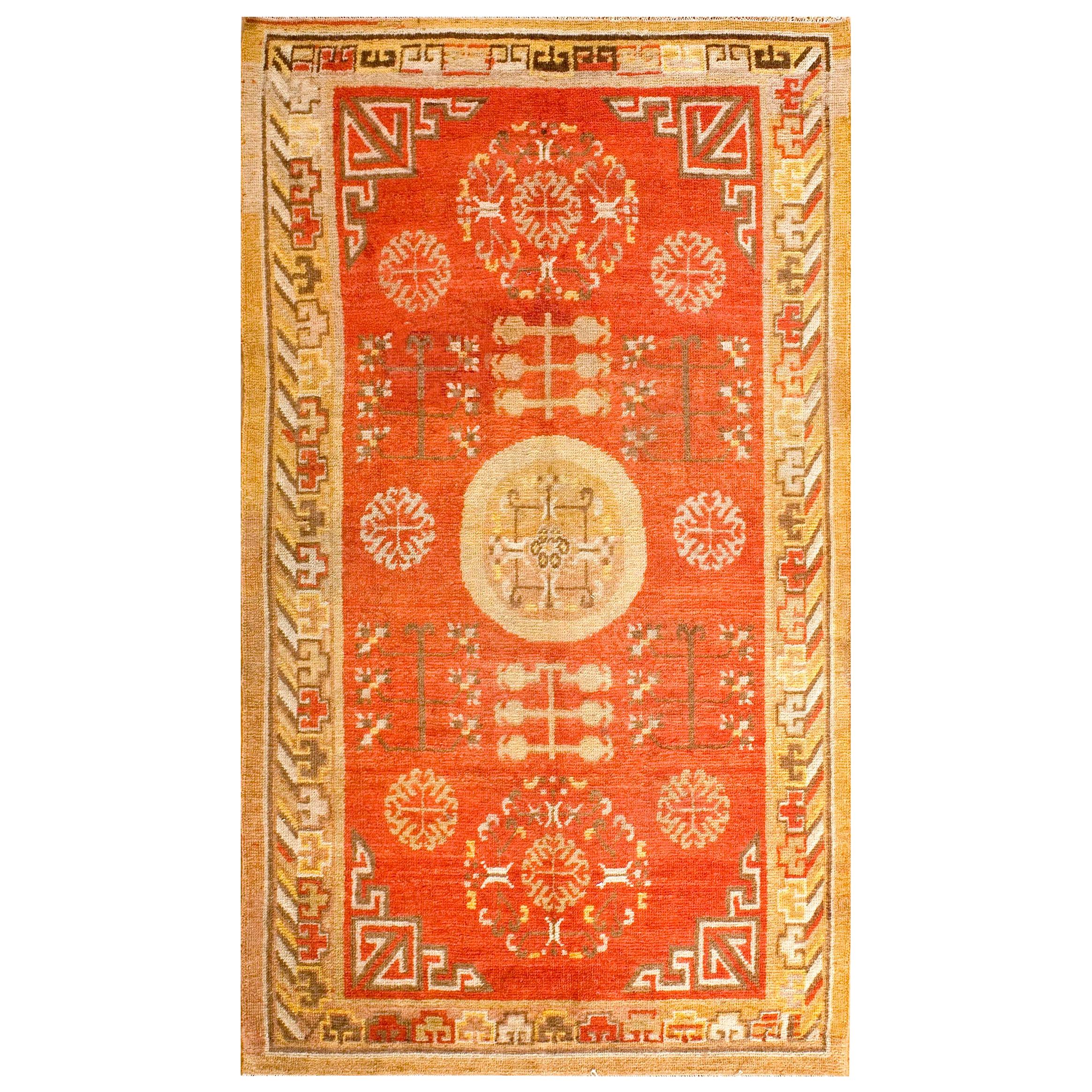 Early 20th Century Central Asian Chinese Khotan Carpet ( 4' x 7' - 122 x 213 )