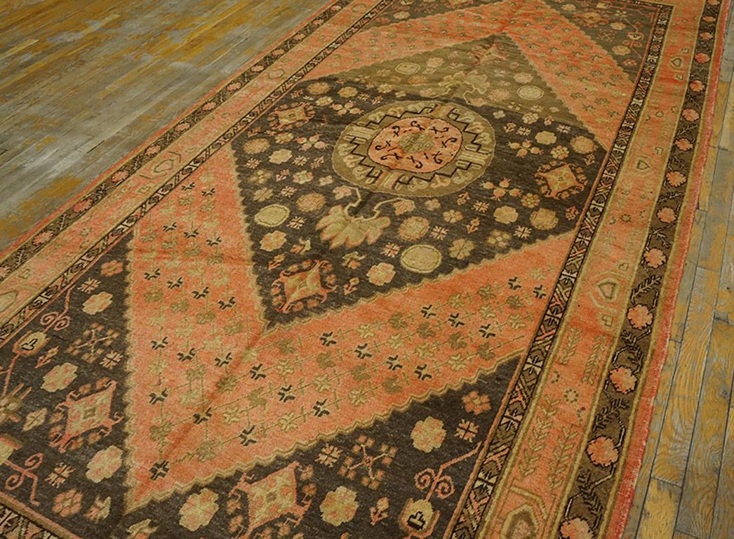 Early 20th Century Central Asian Khotan Carpet ( 5'6