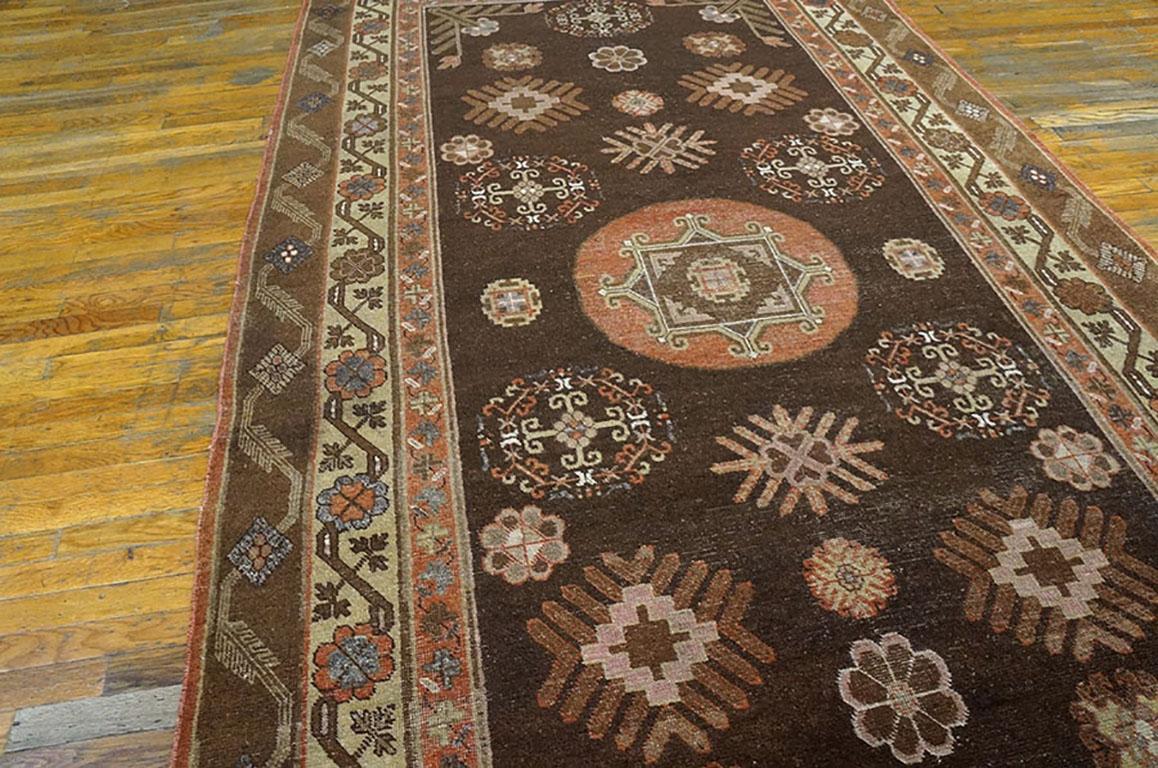 Wool Early 20th Century Central Asian Chinese Khotan Carpet (5'8