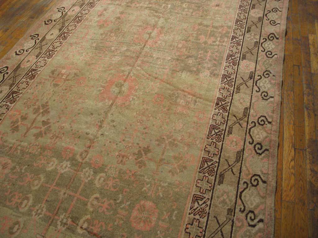 Wool Early 20th Century Central Asian Chinese Khotan Carpet ( 6'4