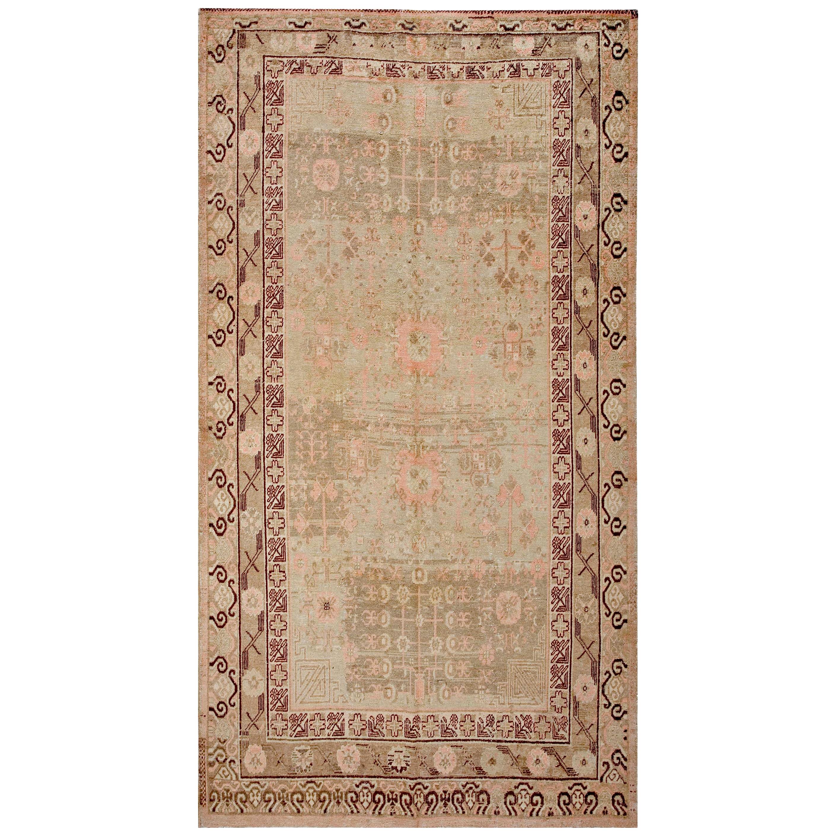 Early 20th Century Central Asian Chinese Khotan Carpet ( 6'4" x 12 -193 x 365 )