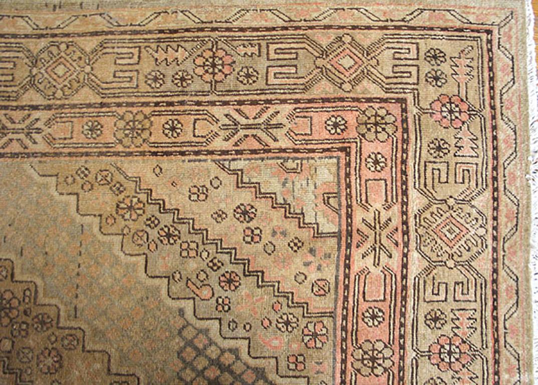 Chinese Early 20th Century Central Asian Khotan Carpet ( 6'9
