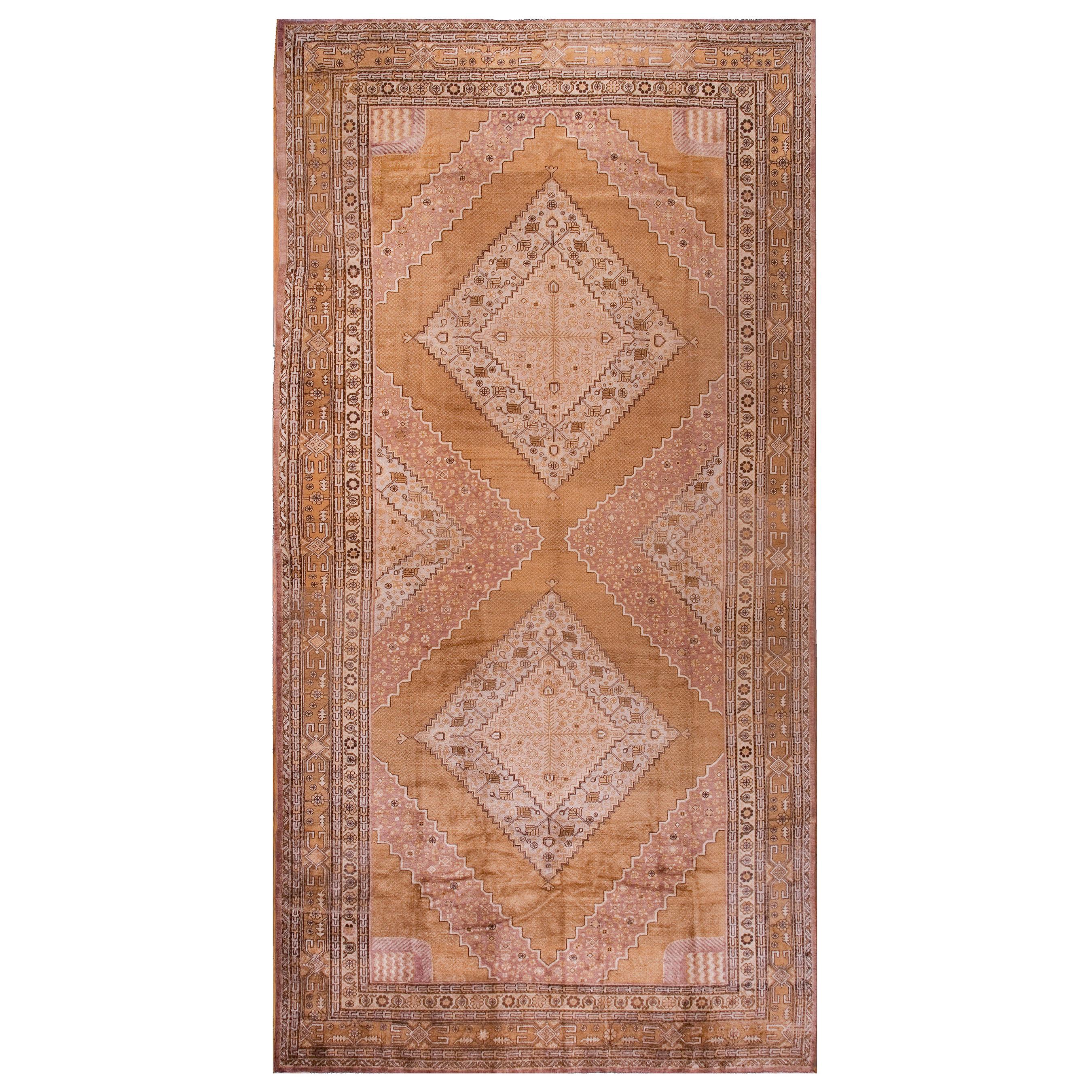 1930's Central Asian Khotan Carpet ( 9'2" x 18'2" - 279 x 553 ) For Sale
