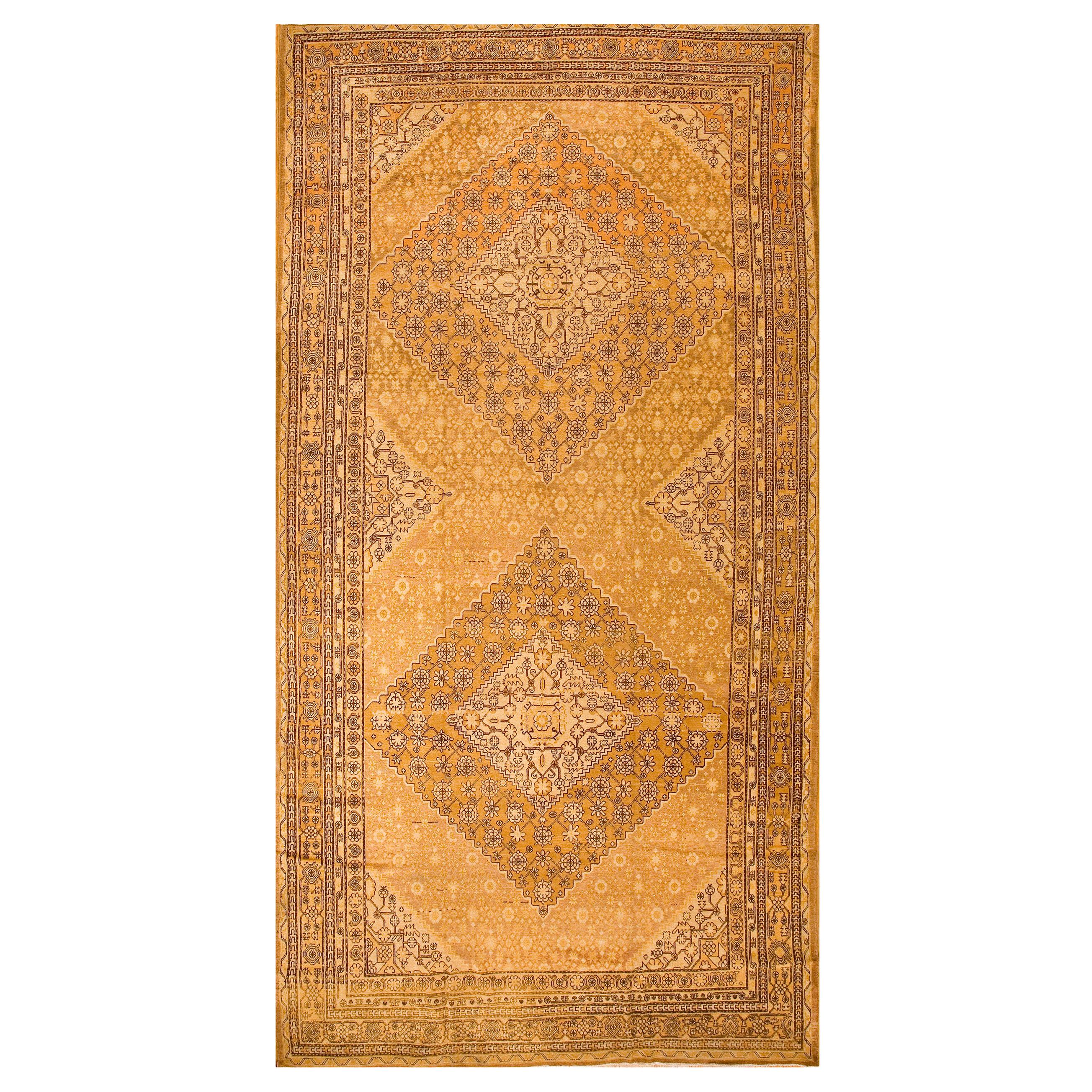 Zentralasiatischer Khotan-Teppich aus den 1930er Jahren ( 8'8 Zoll x 17'4 Zoll - 264 x 528 cm)
