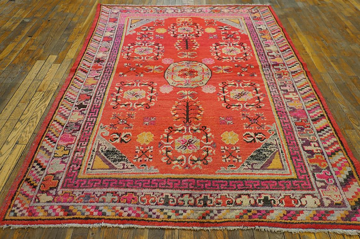 Hand-Knotted Early 20th Century Central Asian Khotan Carpet ( 5'2