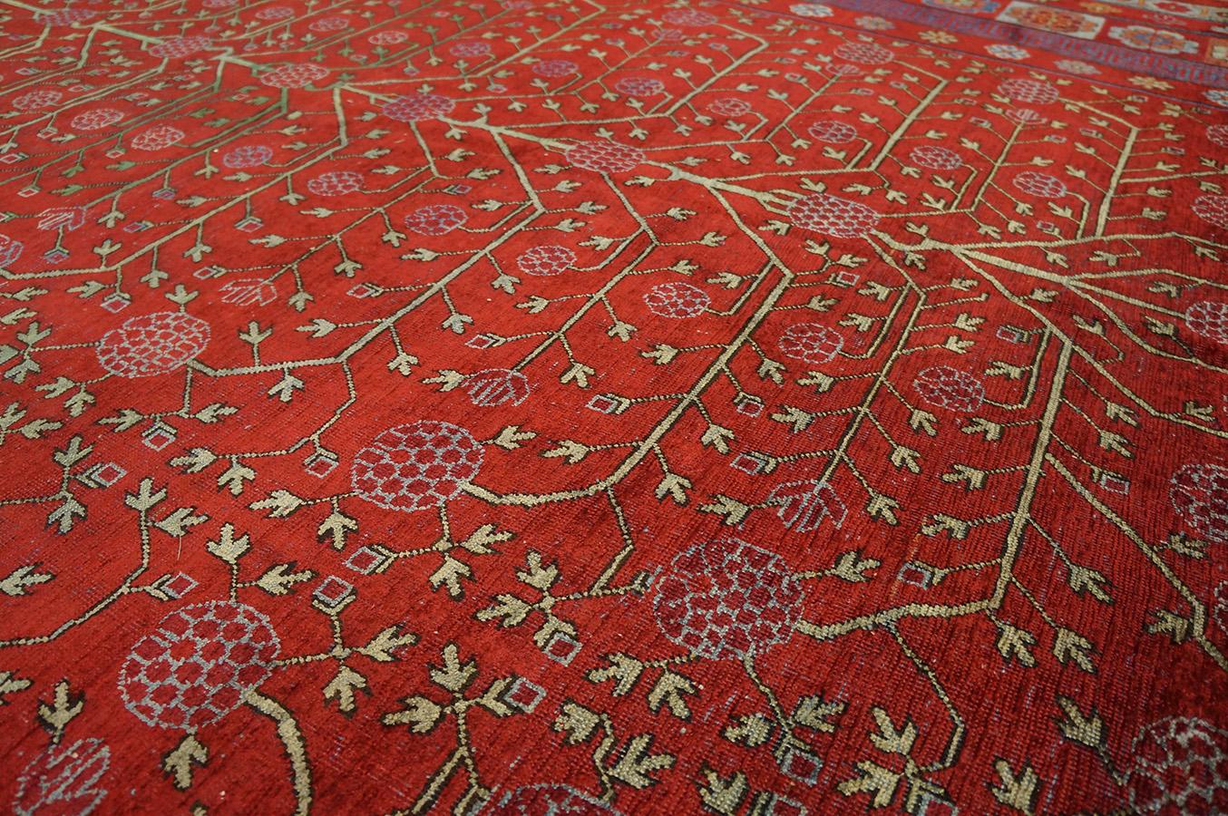 Early 19th Century Central Asian Chinese Khotan Silk Carpet For Sale 12