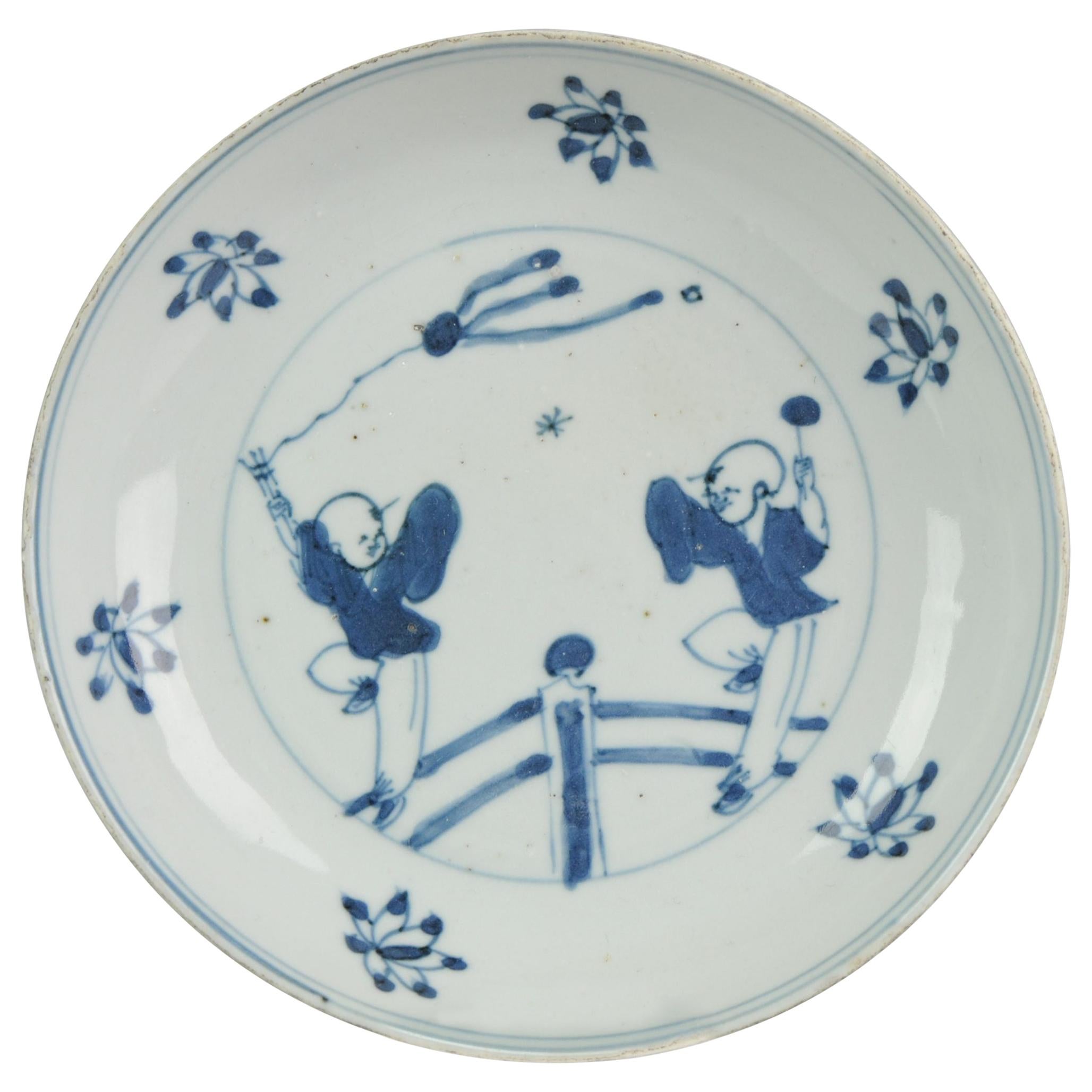 Antique Chinese Kssometsuke 17th Century Porcelain Ming Transitional Boys Flying
