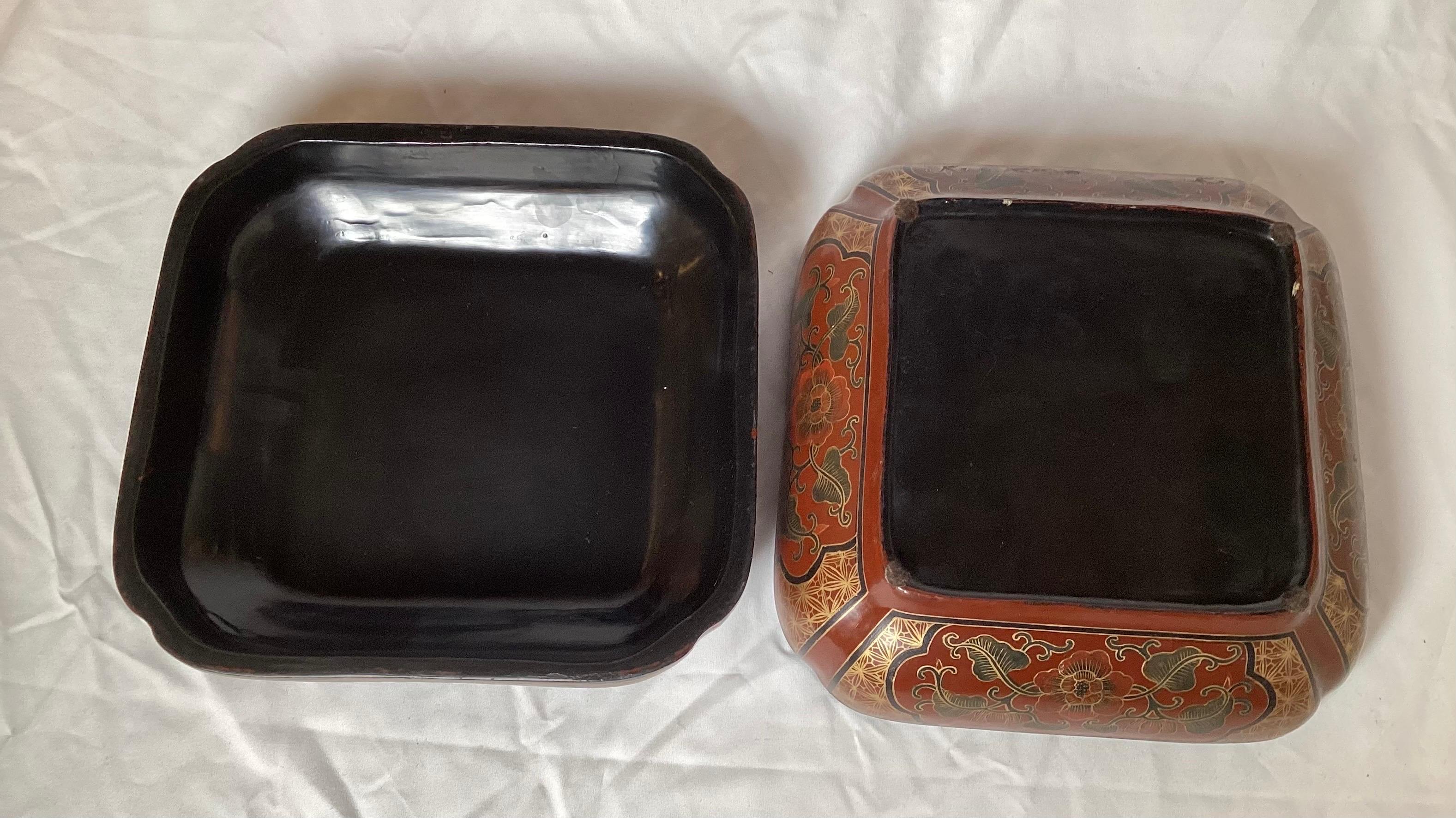 Antike chinesische Lack-Tischschachtel, 1920er Jahre im Angebot 1