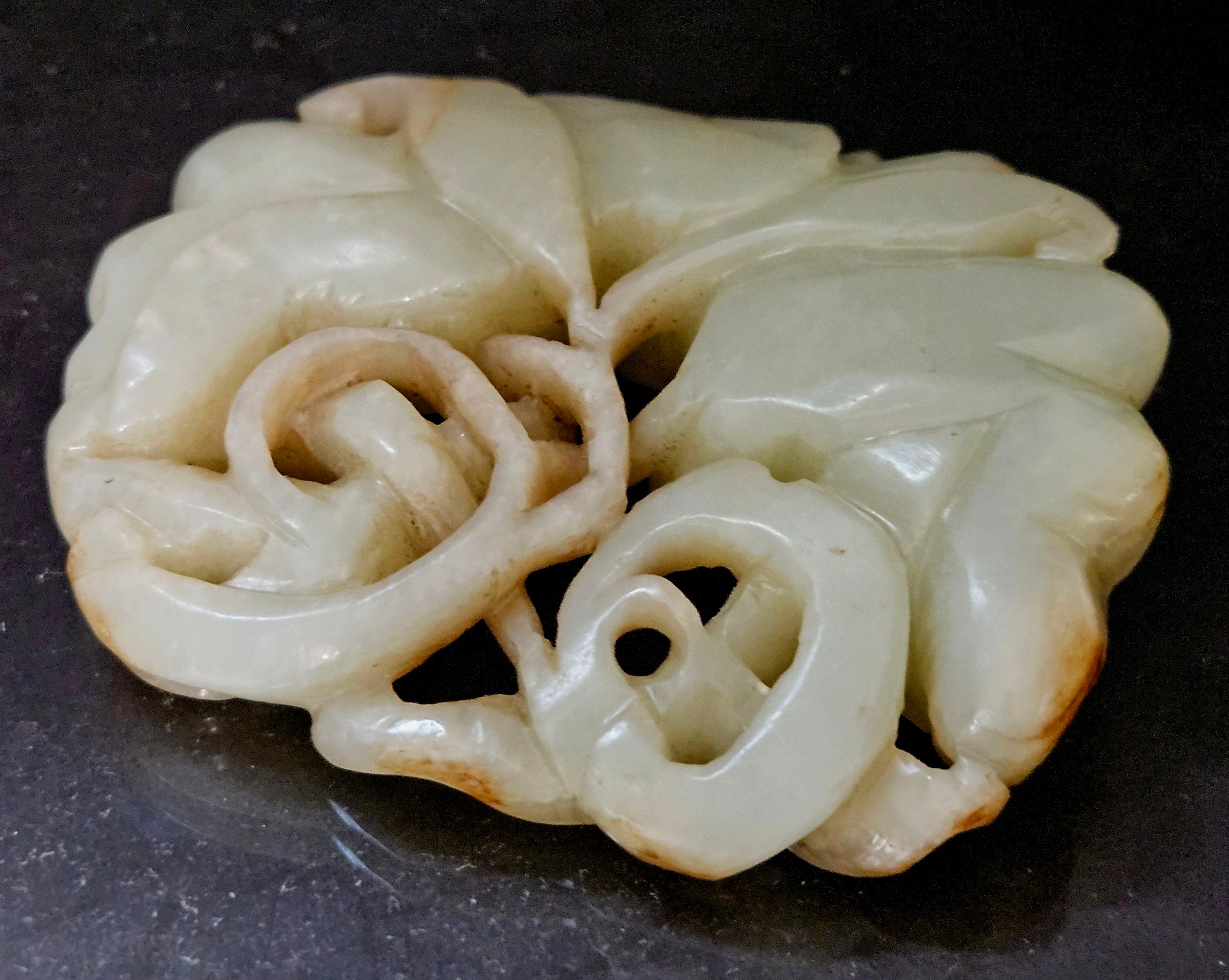 Antique Chinese Large Carved Jade Pendant  19th Century For Sale 6