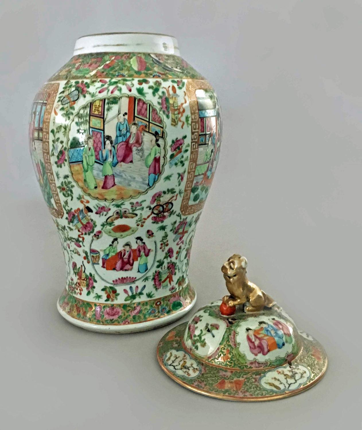 Mid-19th Century Antique Chinese Large Famille Rose Vase with Lid For Sale