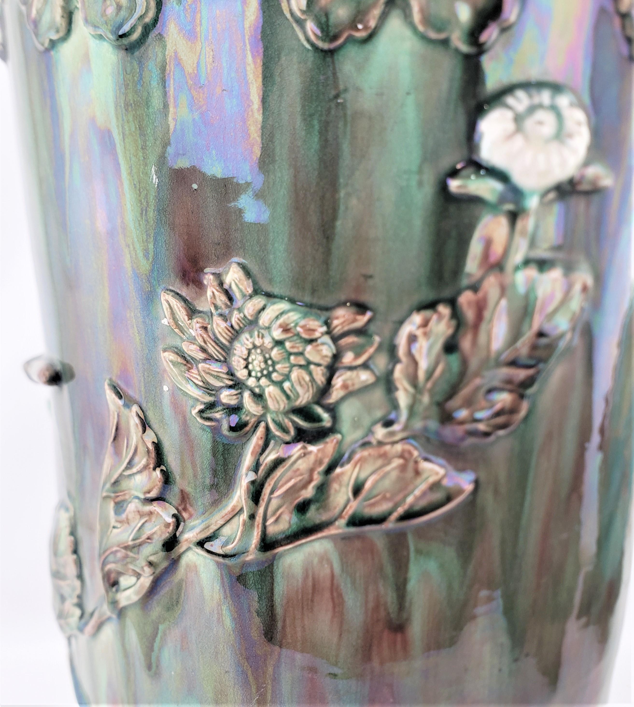 Antiker, chinesischer, glasierter Majolika-Schirmständer aus Blei mit Blumendekor im Angebot 2