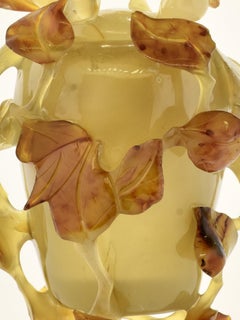 Antique Chinese Lidded Agate Bottle, Vase or Vessel, Qing Dynasty, c. 1900.