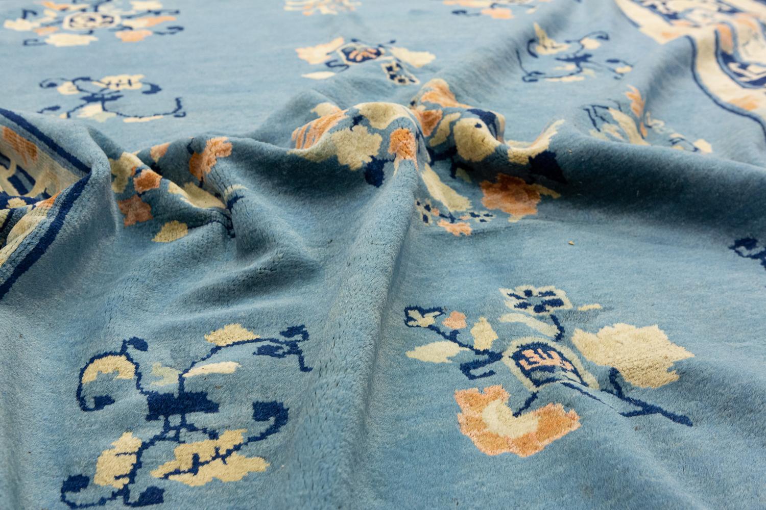 Noué à la main Tapis chinois de Pékin bleu clair en vente